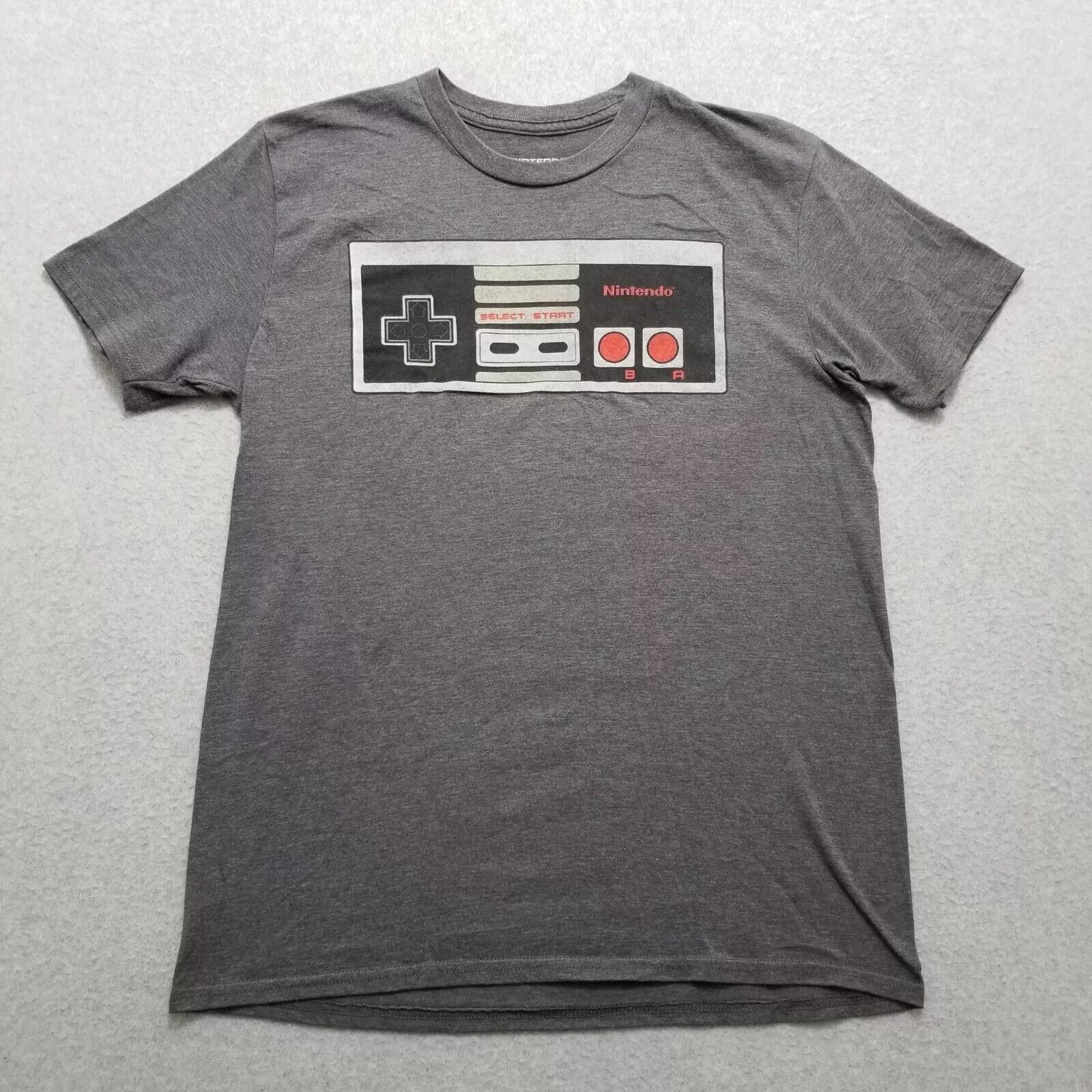 Nintendo Nintendo Shirt Mens Large Gray Crew Neck Controller Size US L / EU 52-54 / 3 - 1 Thumbnail