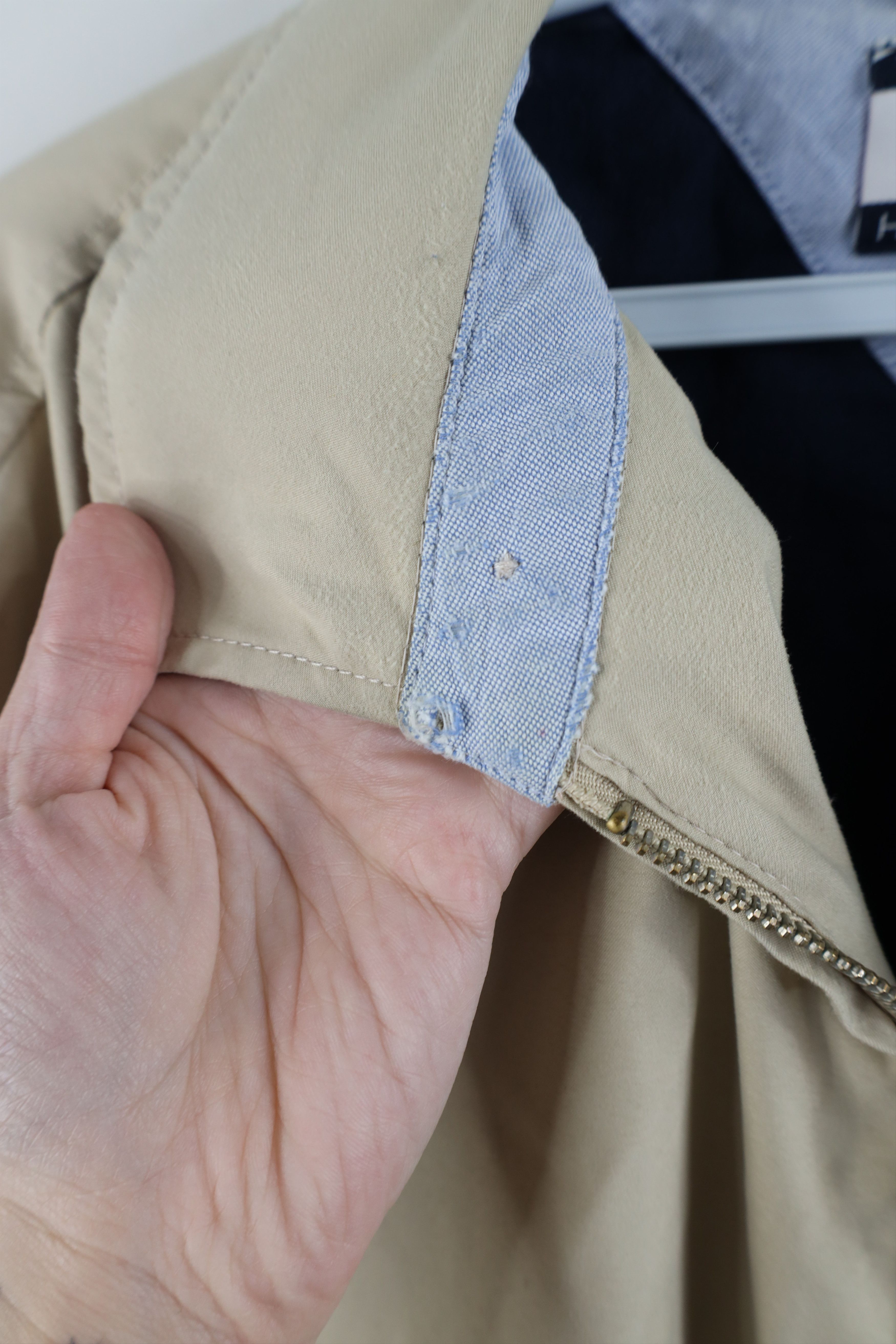 Tommy Hilfiger × Vintage Vintage 90s Tommy Hilfiger Microfiber Bomber Jacket Beige Size US L / EU 52-54 / 3 - 6 Thumbnail