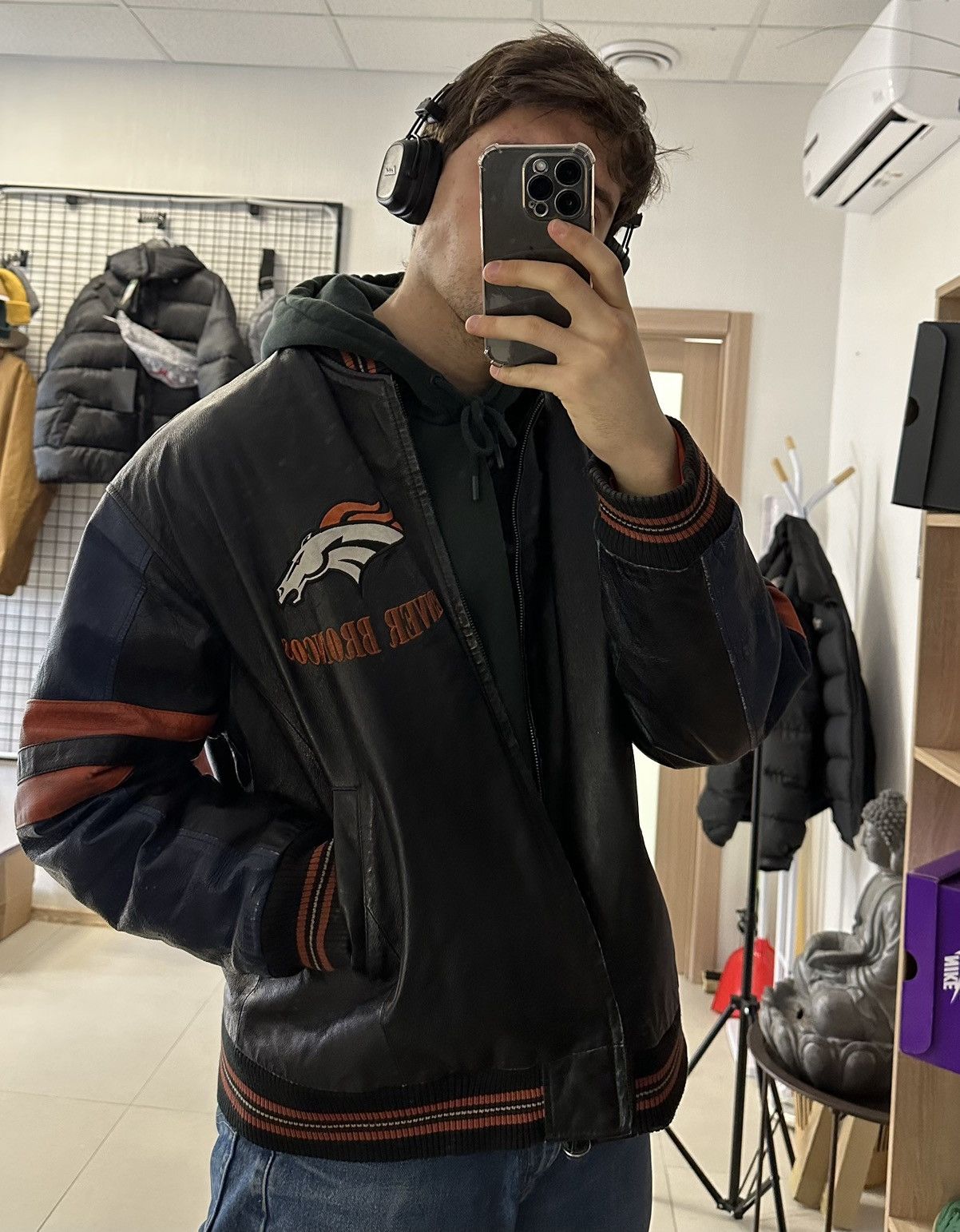 Other Vintage Denver Broncos NFL Leather Bomber Jacket Varsity XL Size US XL / EU 56 / 4 - 2 Thumbnail