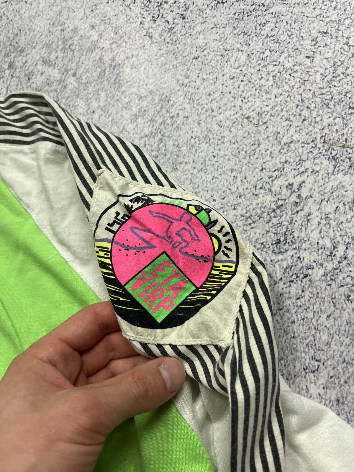 Vintage Vintage Surfing Safari 80s 90s Made In Singapore T-shirt Size US L / EU 52-54 / 3 - 10 Thumbnail