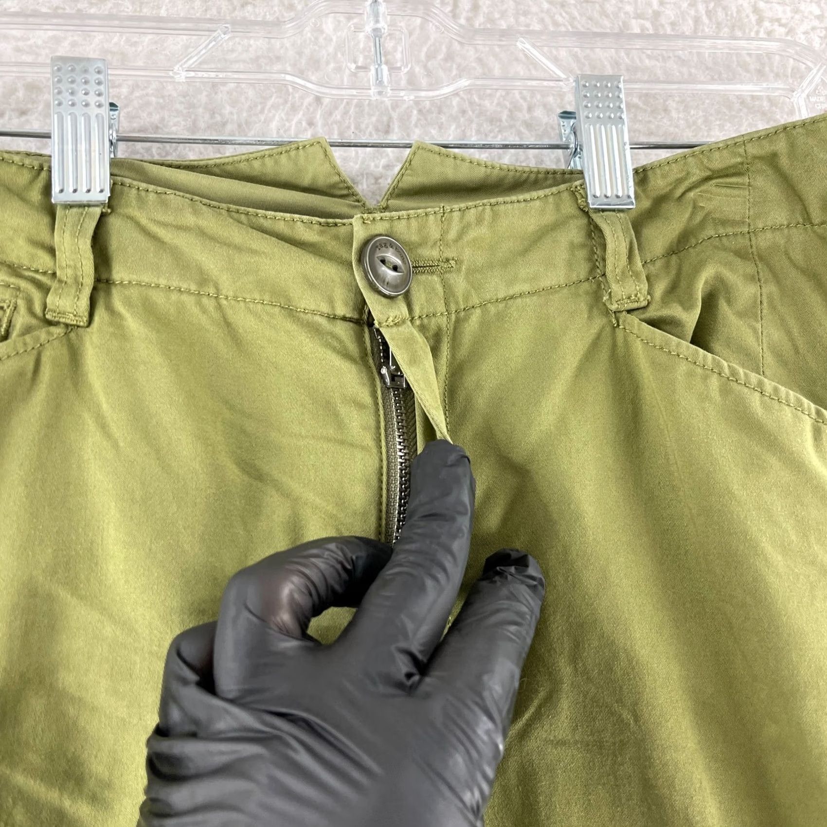 Rag & Bone rag & bone Straight Chino Pants Womens Size 25 Green Mid-Rise Casual Lightweight Pants Womens Green 25 Mid-Rise Chino Straight Bags? Size 42" / US 20 - 5 Thumbnail