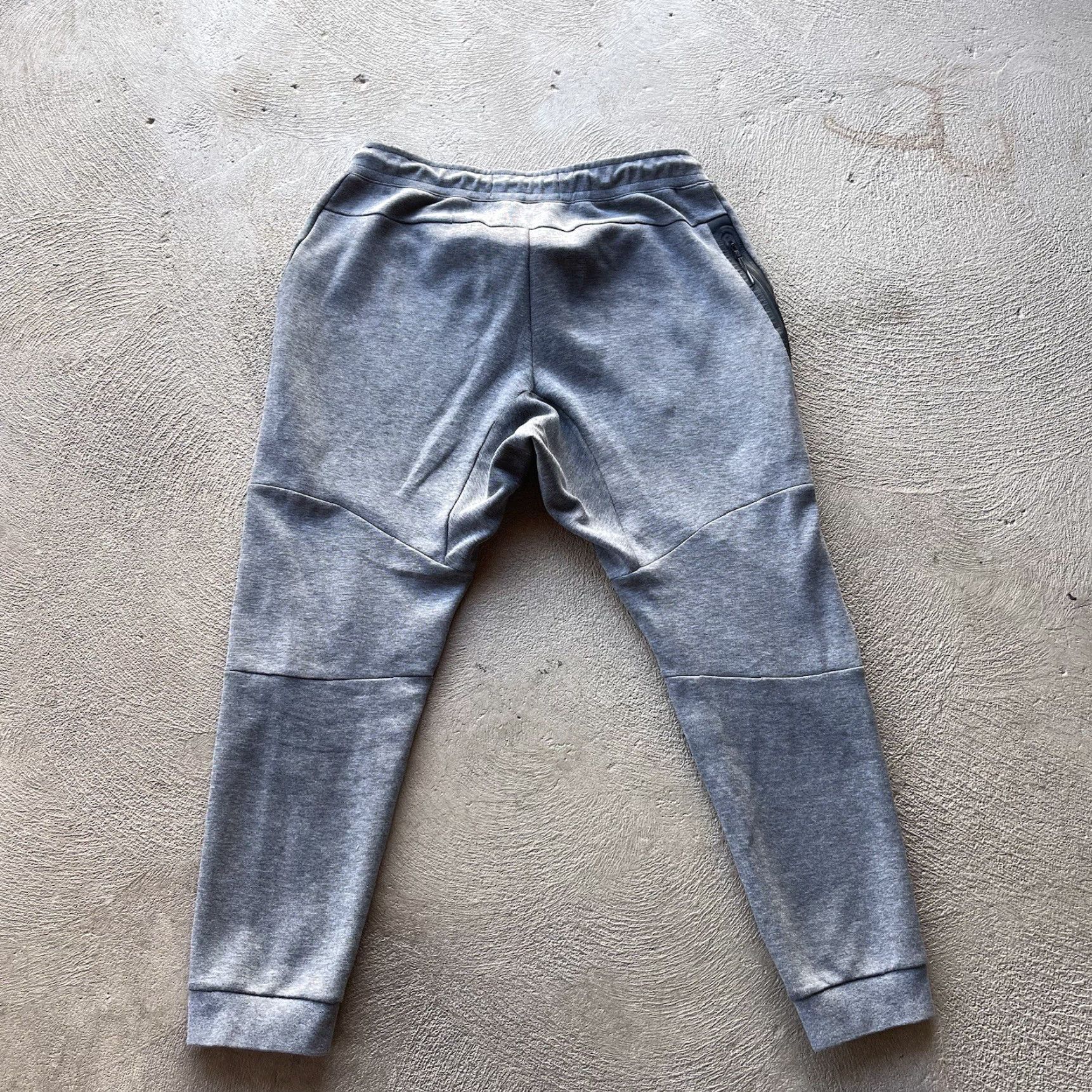 Nike Nike Pants Mens XL Gray Tech Fleece Jogger Sweat Performance Stretch Basic Gym Size US 36 / EU 52 - 4 Thumbnail