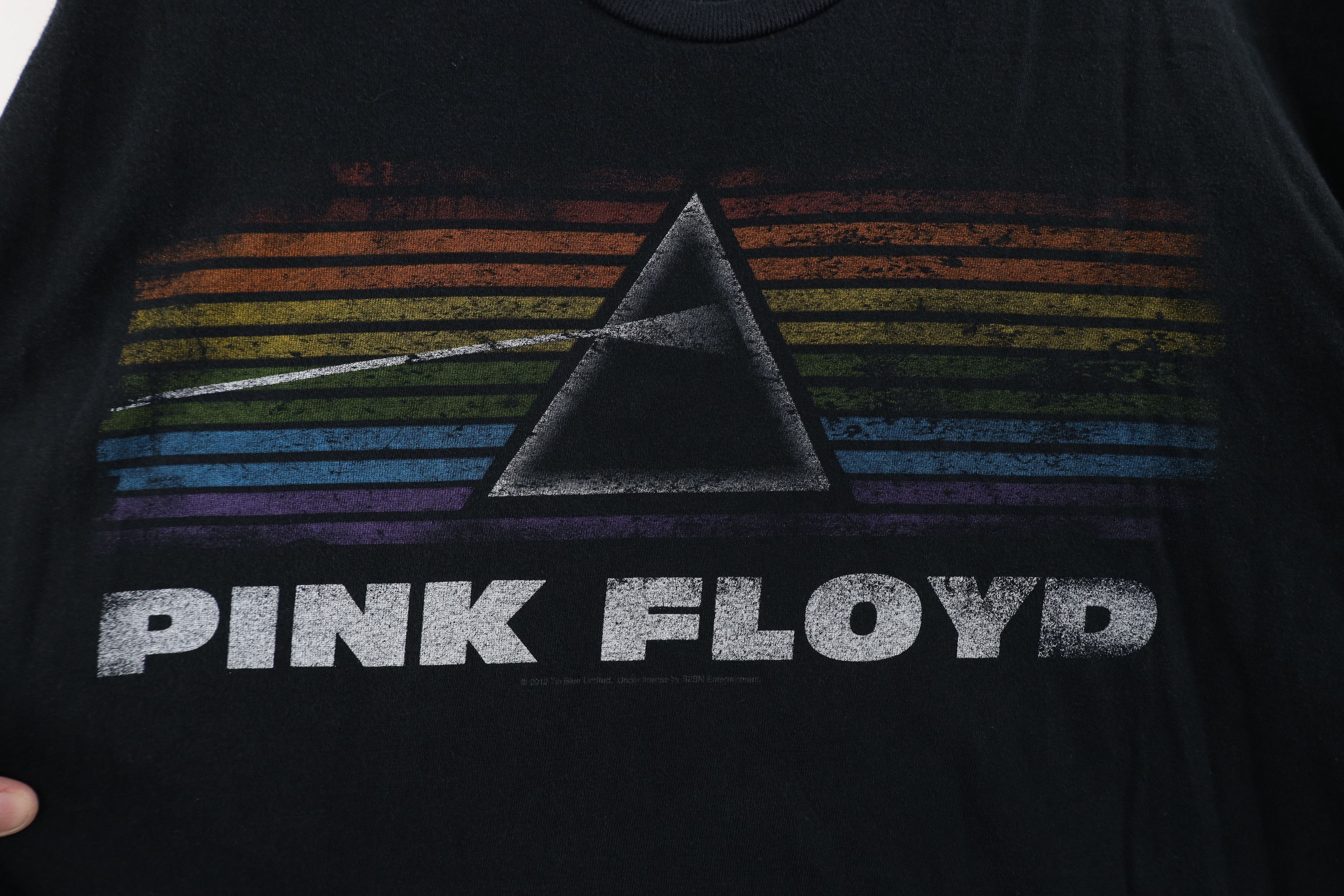 Vintage Vintage Y2K Dark Side of the Moon Pink Floyd Band T-Shirt Size US XXL / EU 58 / 5 - 4 Thumbnail