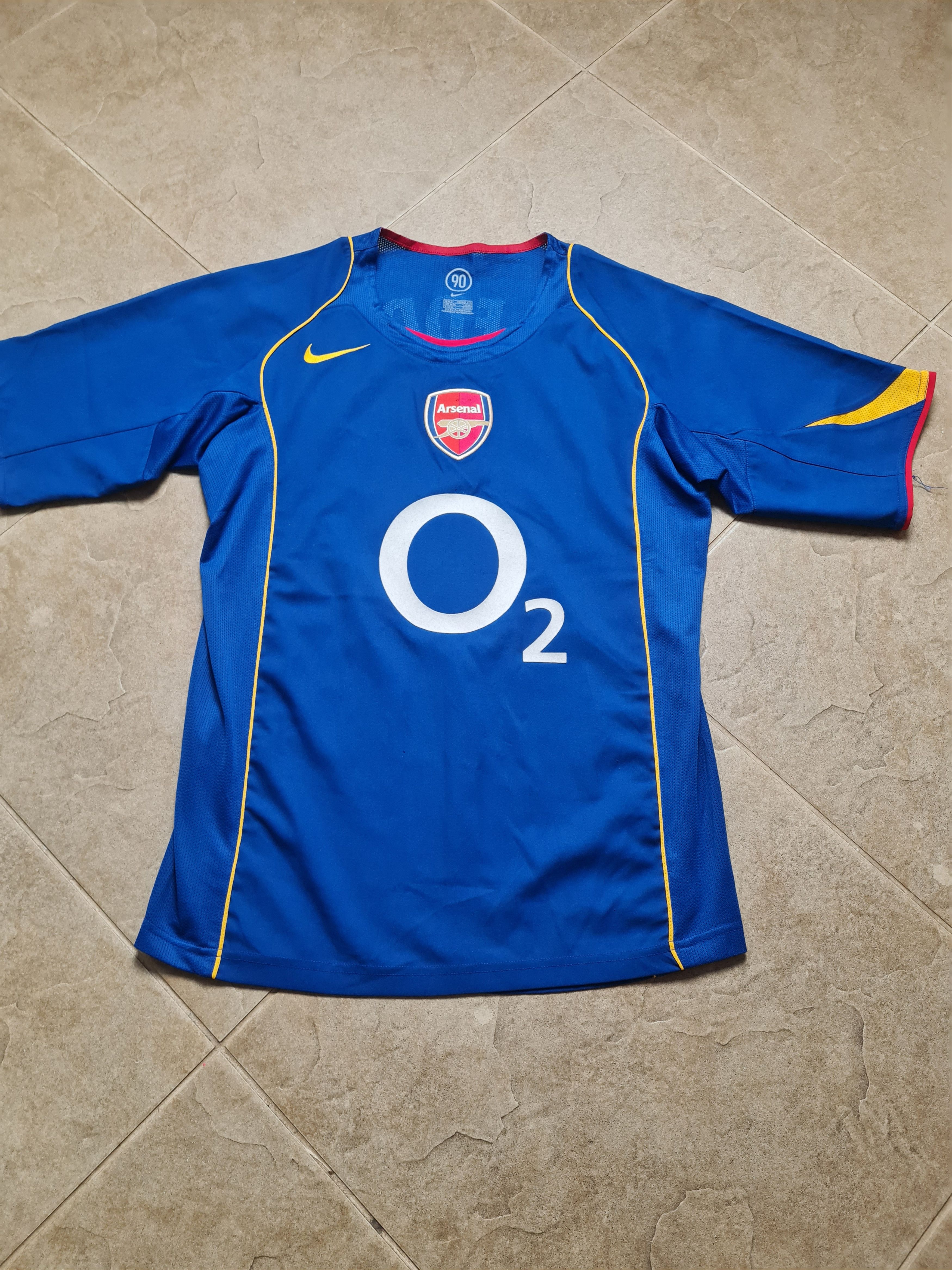 Nike Jersey Nike Arsenal 2004-2005 Rare Away Kit Soccer Shirt #8 Size US S / EU 44-46 / 1 - 8 Thumbnail