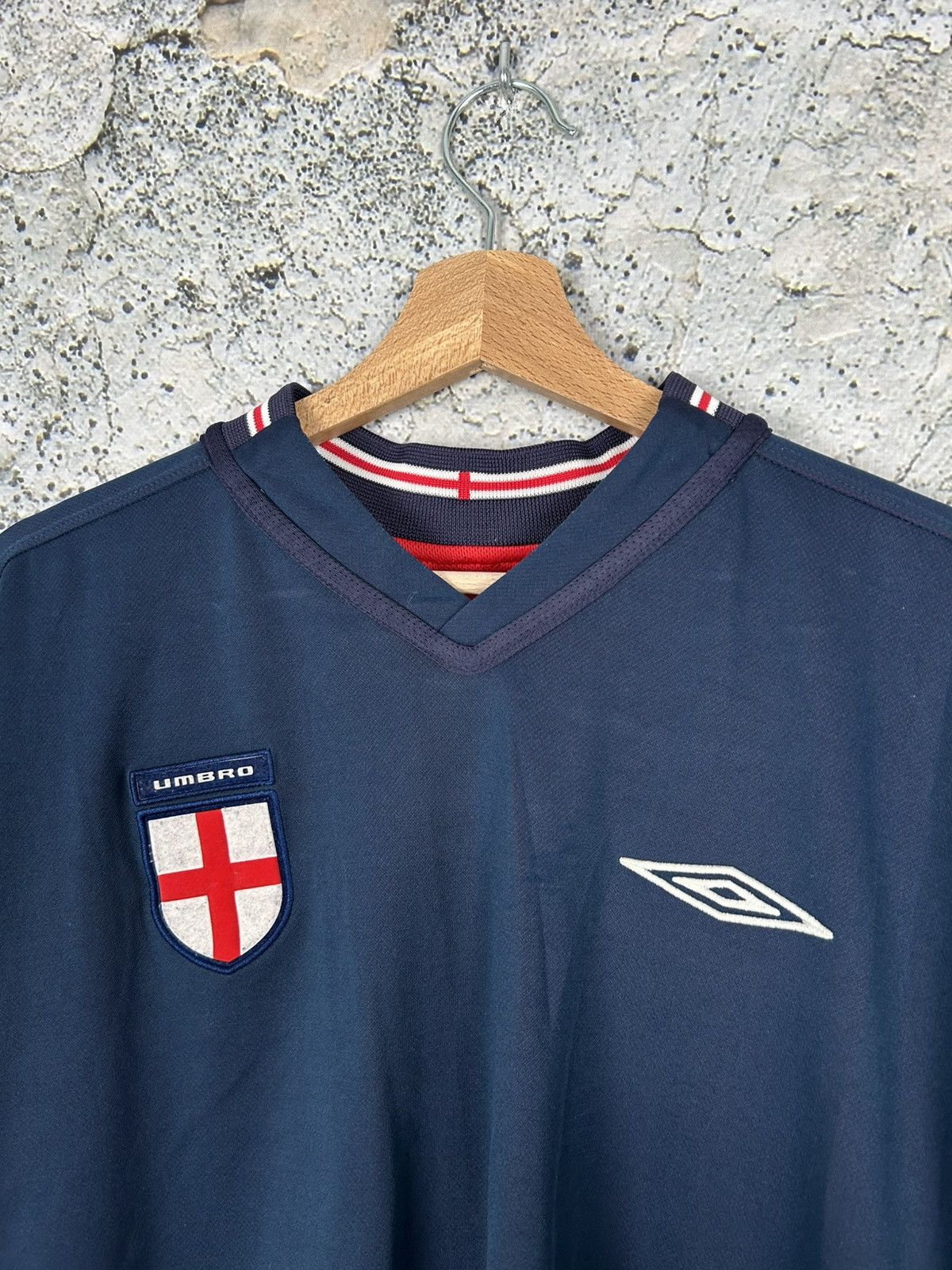 Umbro Vintage England 2004 Reversible Soccer Jersey Football Size US L / EU 52-54 / 3 - 8 Thumbnail