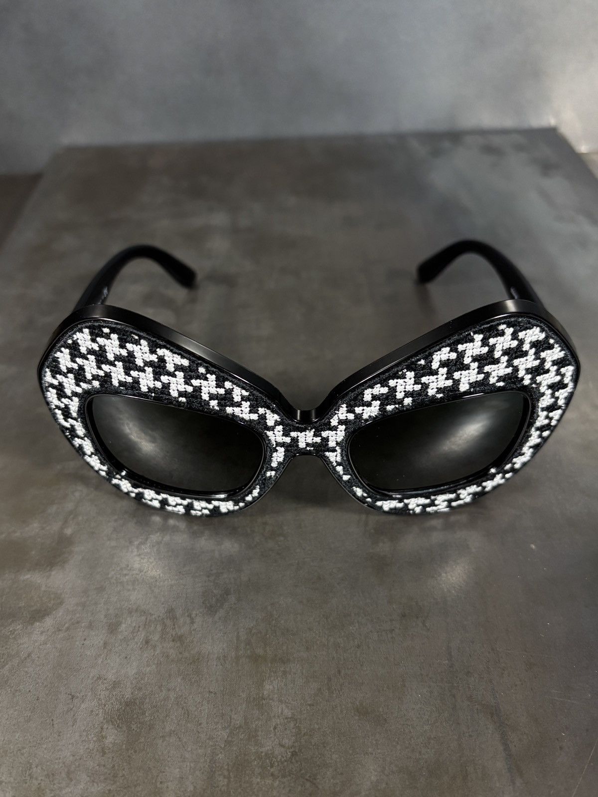 Dolce & Gabbana F/W 2016 Dolce & Gabbana Limited Sunglasses Houndstooth Pied Size ONE SIZE - 17 Thumbnail