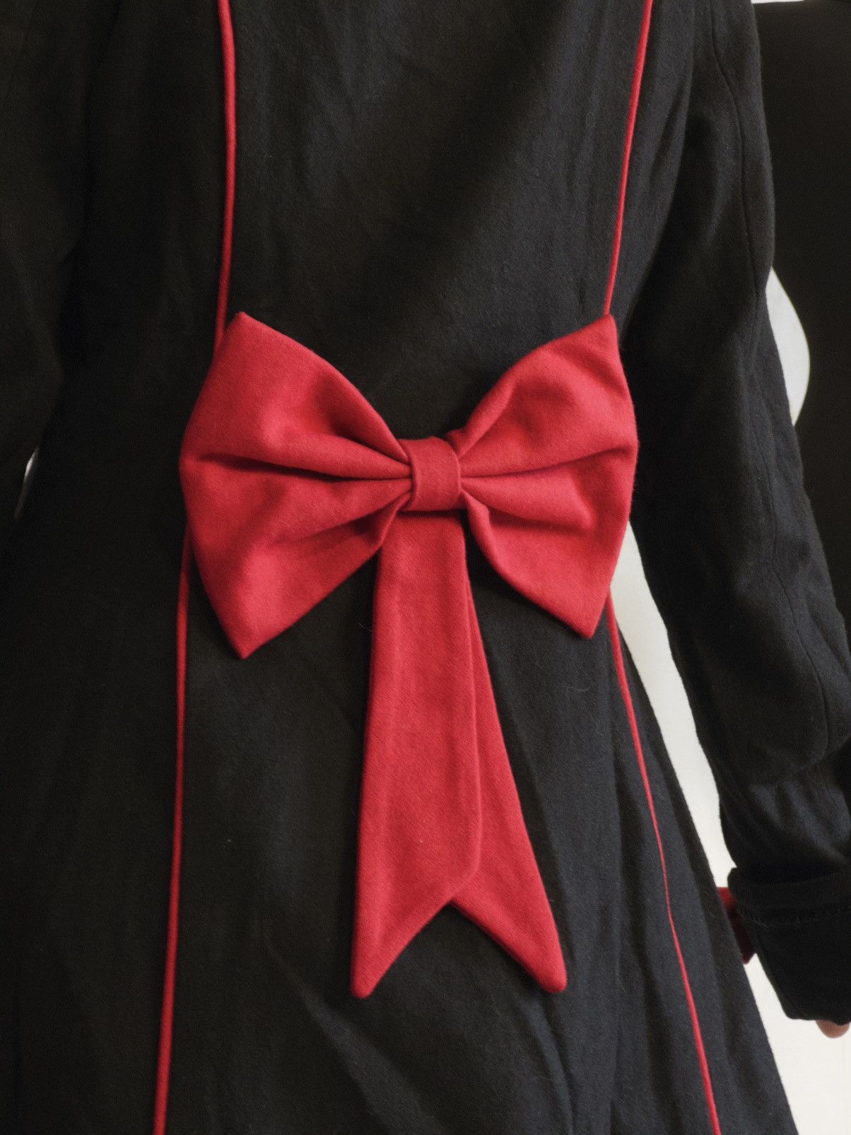 Vintage Banned retro gothic coat with bows Size S / US 4 / IT 40 - 7 Thumbnail