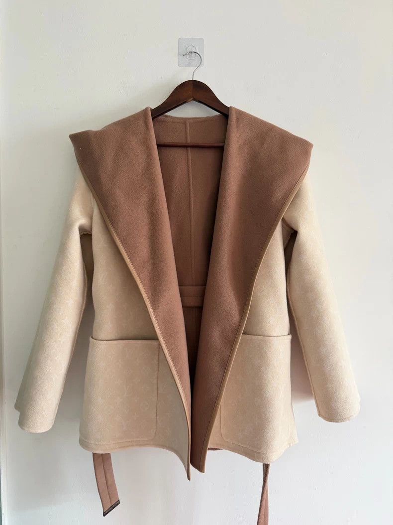 Louis Vuitton Louis Vuitton Presbyopic belted coat Size XXS / US 00 / IT 34 - 4 Thumbnail