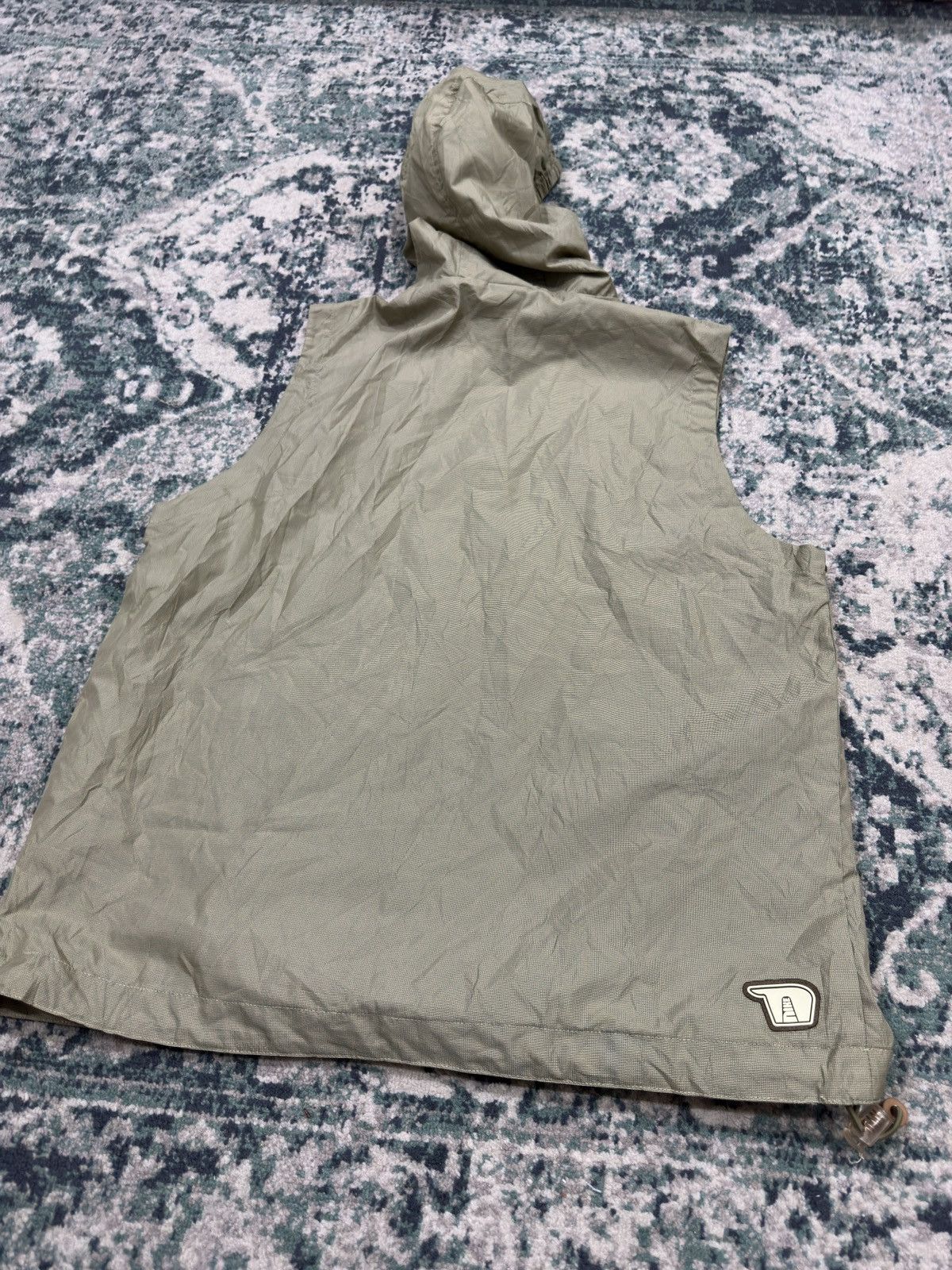 Nike Vintage Nike Swoosh Centre Sleeveless Gorpcore Jacket Size US S / EU 44-46 / 1 - 9 Thumbnail