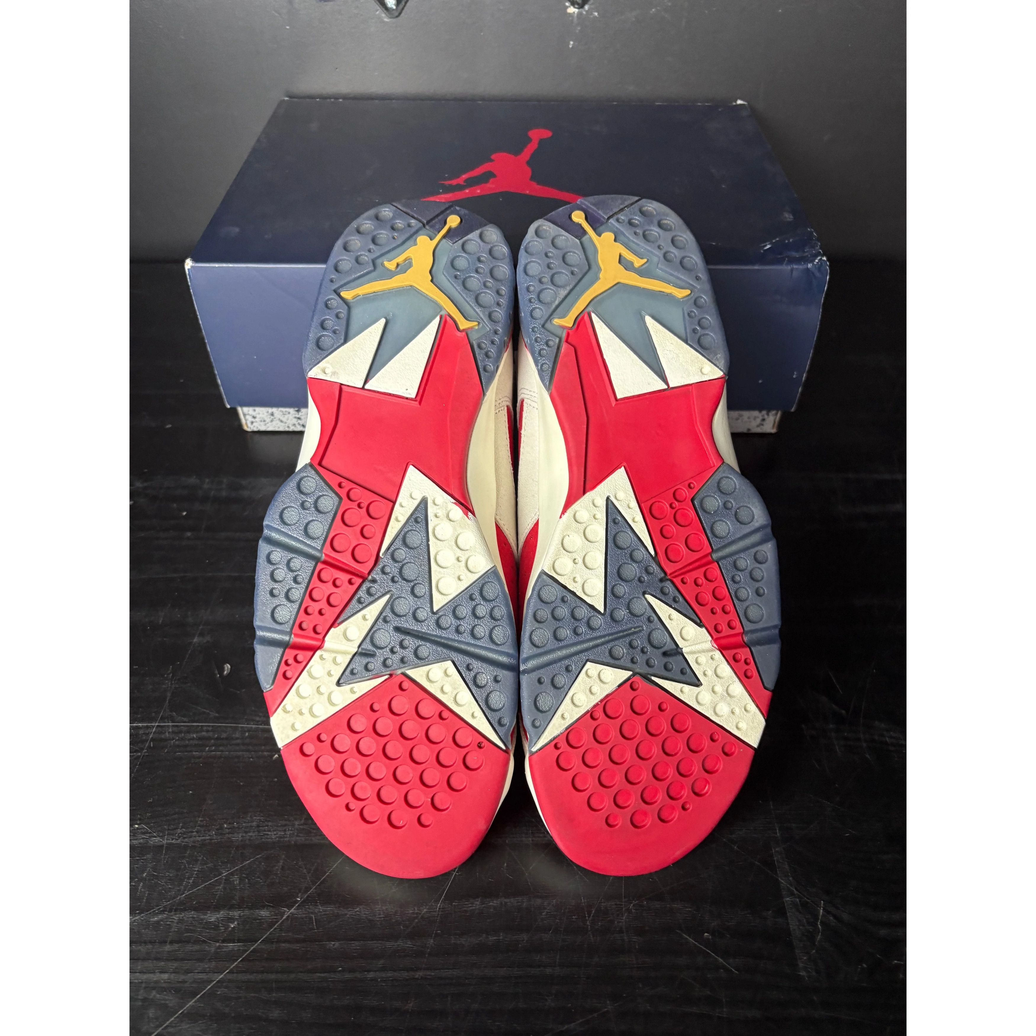 Jordan Brand Air Jordan 7 Retro x Trophy Room "New Sheriff in Town" **PRE-OWNED** - Size 9 Size US 9 / EU 42 - 5 Thumbnail