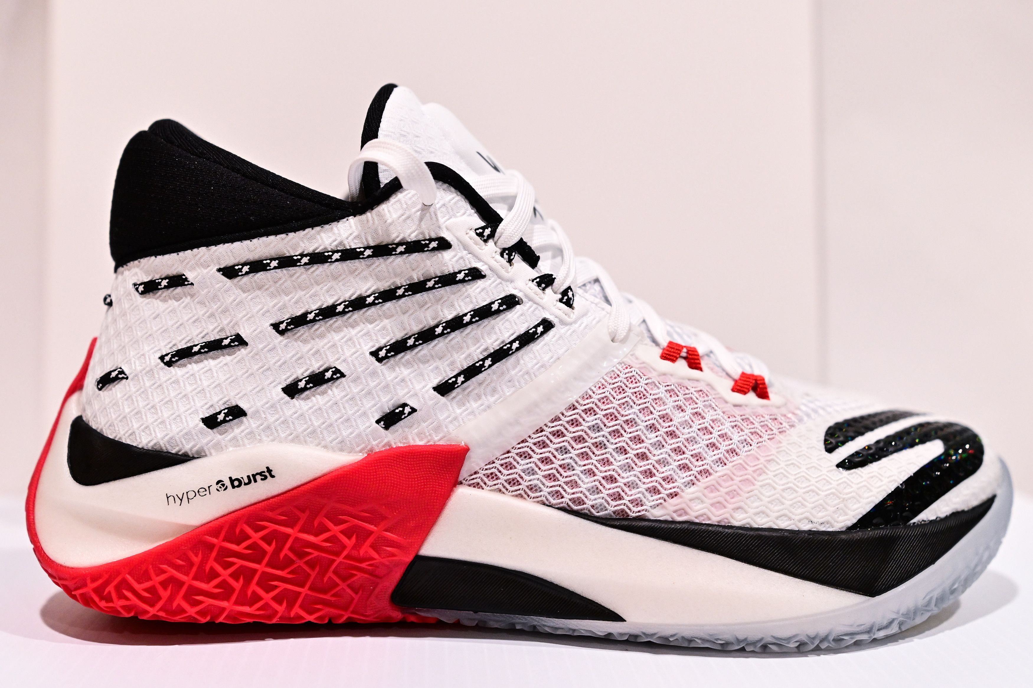 SKECHERS SKX Reign Size US 9.5 / EU 42-43 - 4 Thumbnail