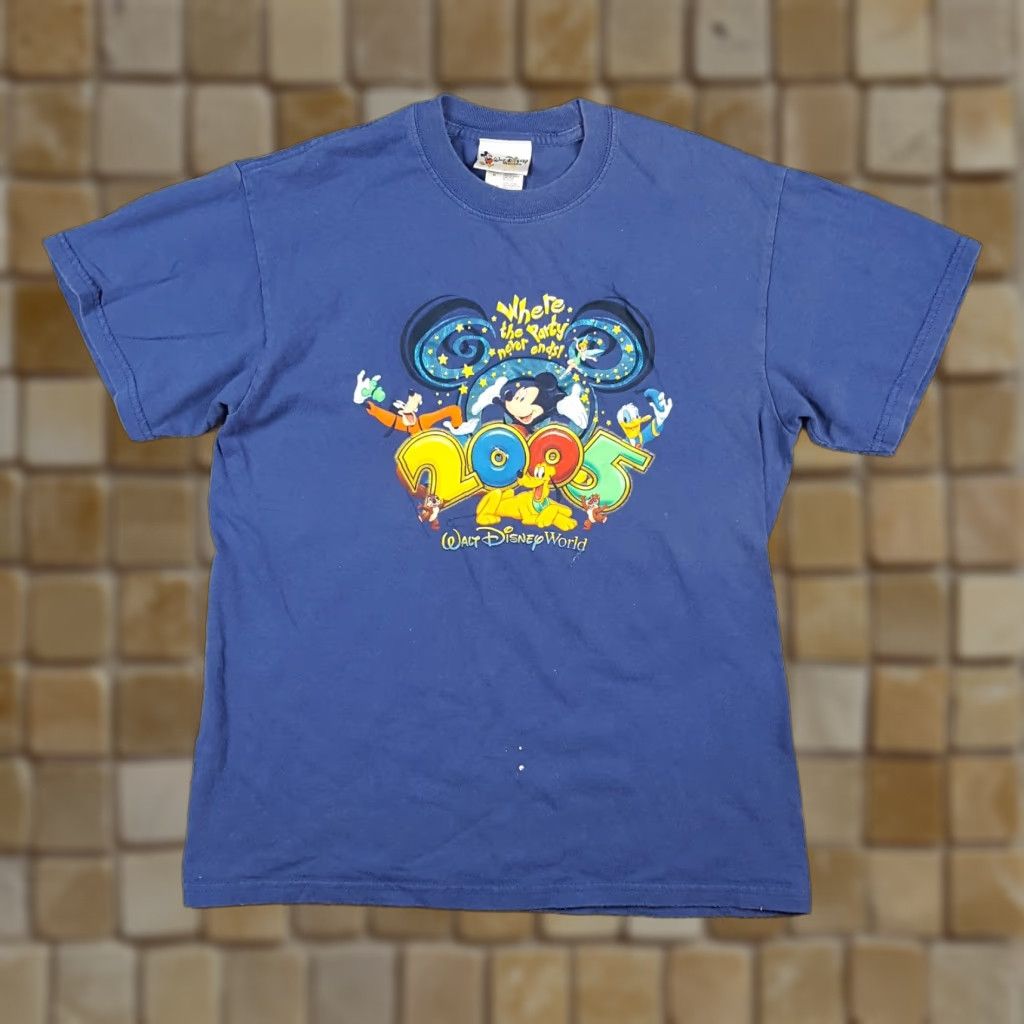 Disney VINTAGE Disney Mickey Mouse T-Shirt Men Small Cotton Blue Retro 2000s Y2K Theme Park Size US S / EU 44-46 / 1 - 1 Thumbnail