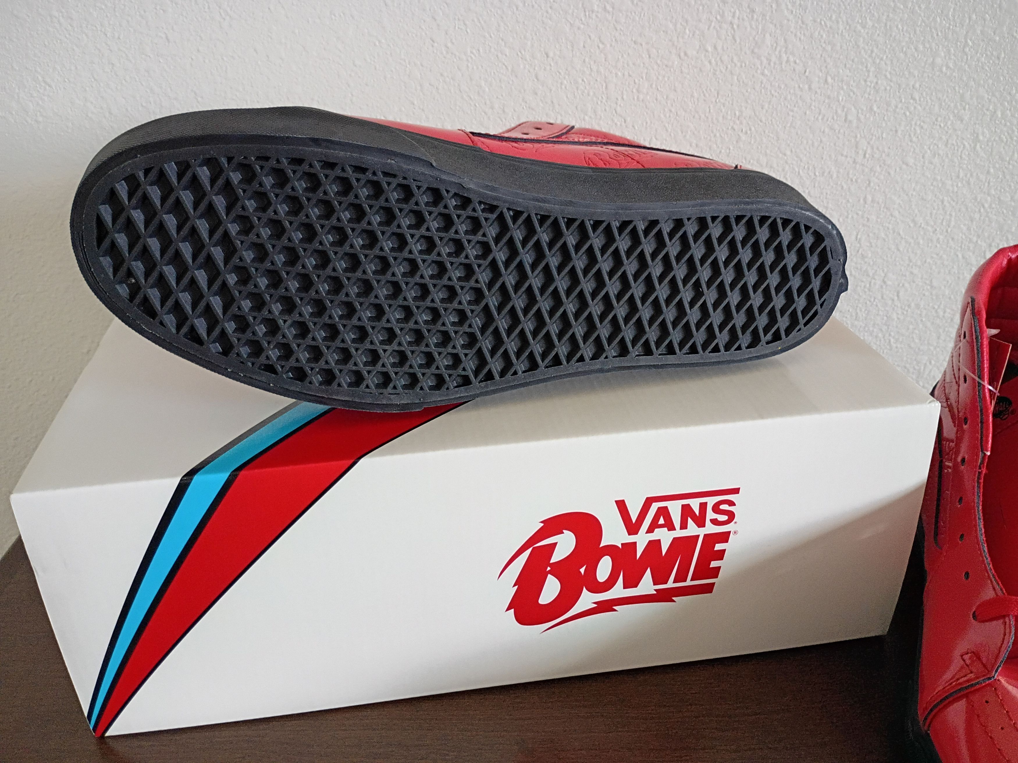 Vans David Bowie Sk8-Hi Size US 11.5 / EU 44-45 - 6 Thumbnail