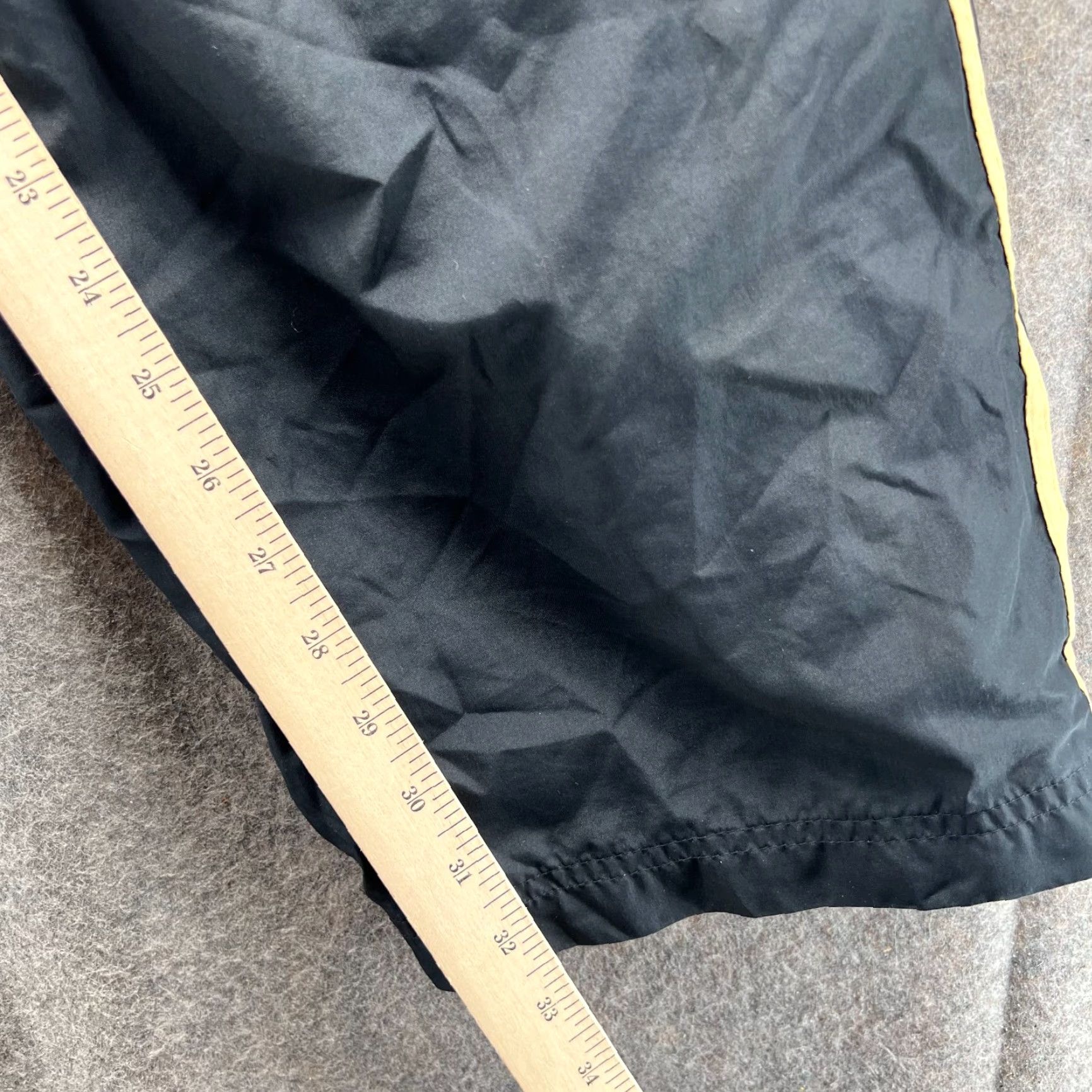 Adidas VINTAGE adidas Pants Men 2XL Black Yellow Windbreaker Trefoil Zip Track Pants Size US 39 - 5 Thumbnail