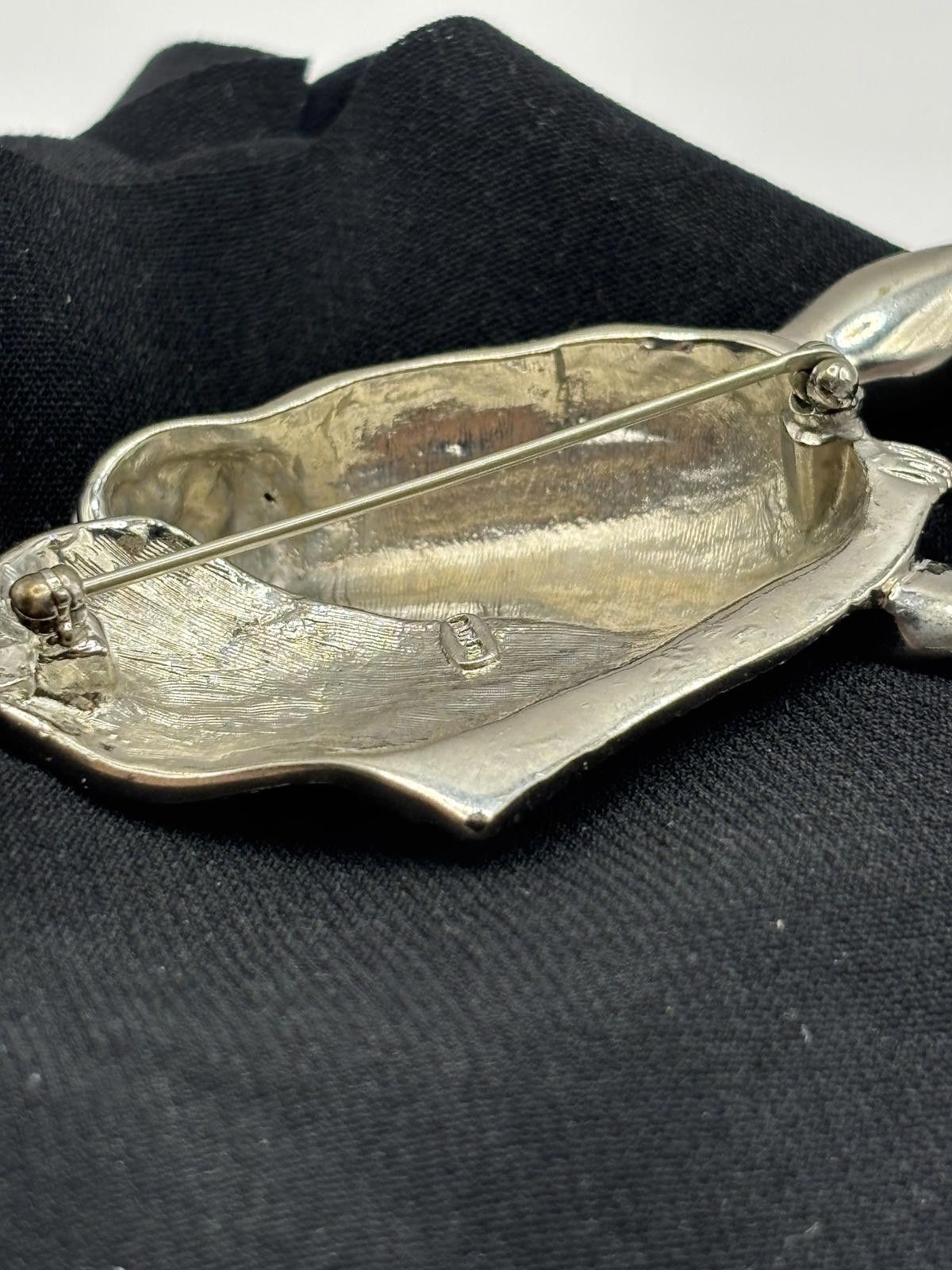Vintage Butler Signed Vintage Zebra Head Brooch Rhinestones Enamel Size ONE SIZE - 5 Thumbnail