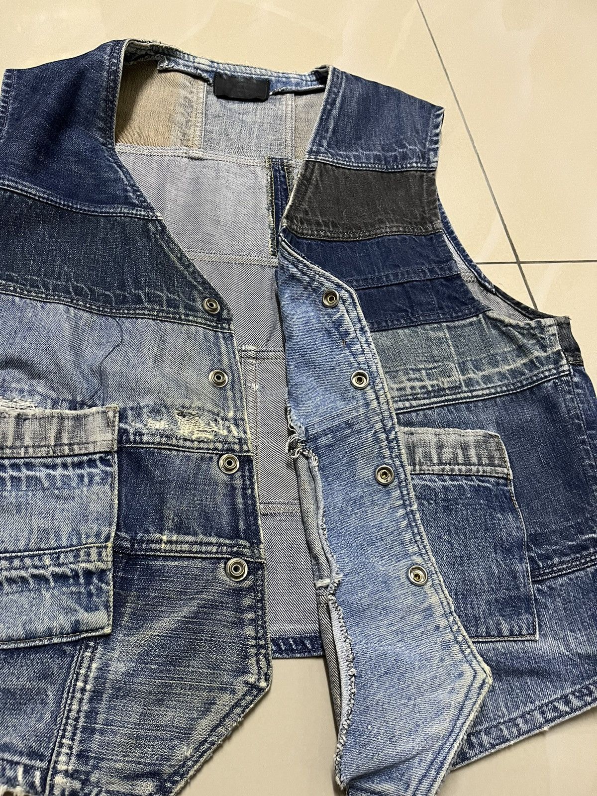 Other Custom Distressed denim snap button vest Size US L / EU 52-54 / 3 - 14 Thumbnail