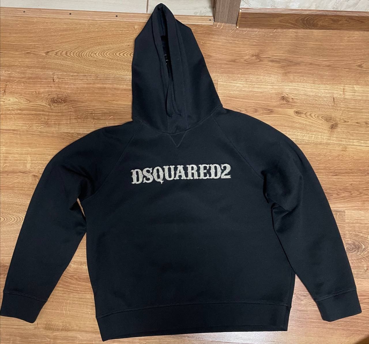 🔥Dsquared2 Icon Hoodie – Premium Streetwear Essential🔥
