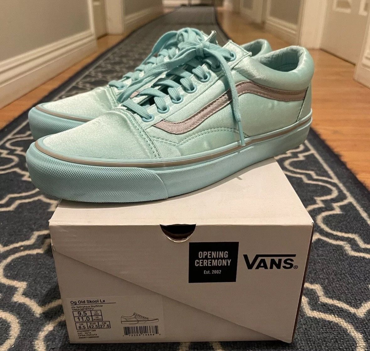 Opening Ceremony × Vans Vans Old Skool Opening Ceremony Satin Size 9.5 Worn Once Size US 9.5 / EU 42-43 - 1 Thumbnail