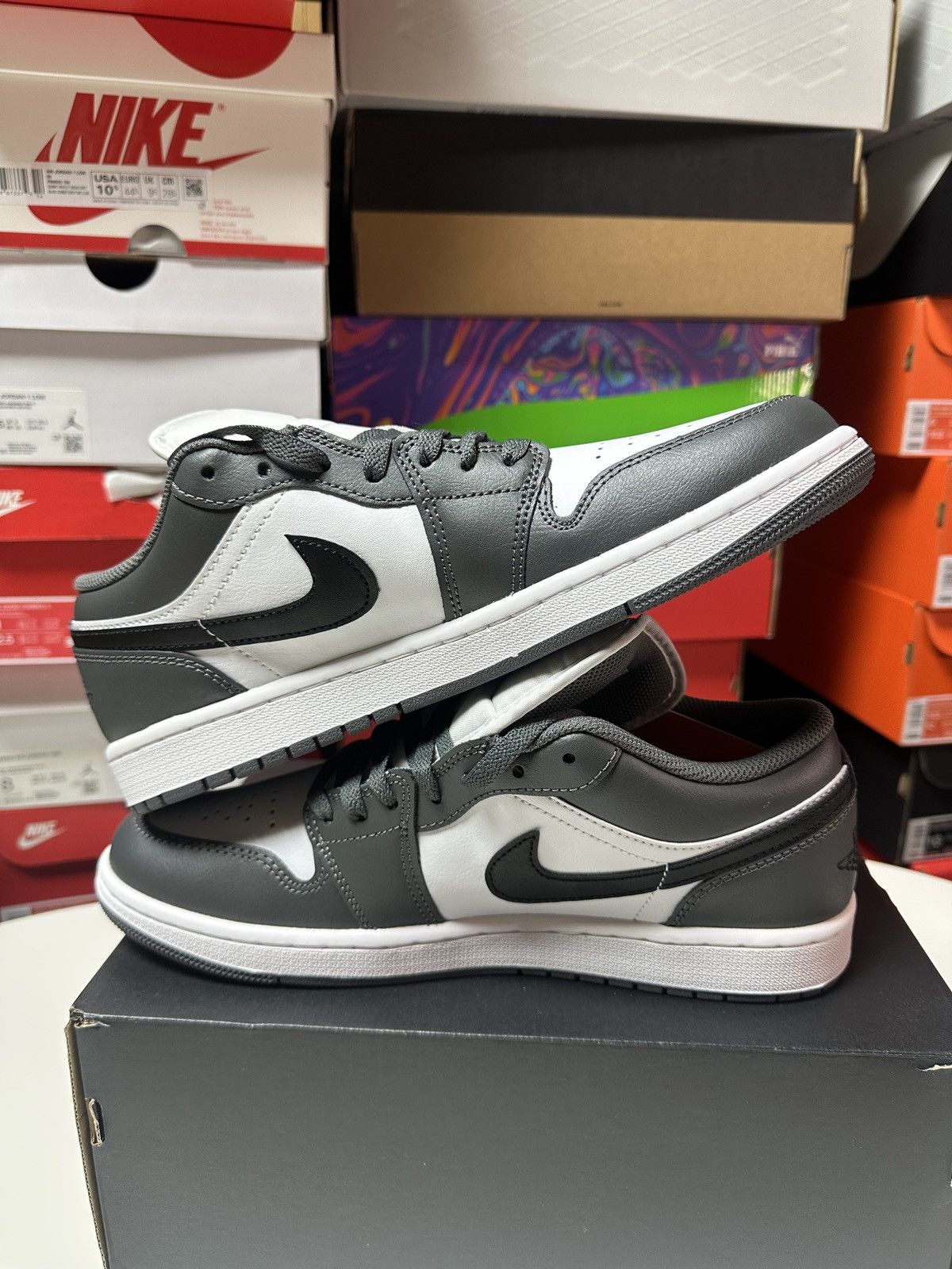 Jordan Brand × Nike *New* Size 10 Men Air Jordan 1 Low White Black Iron Gray Size US 10 / EU 43 - 2 Thumbnail
