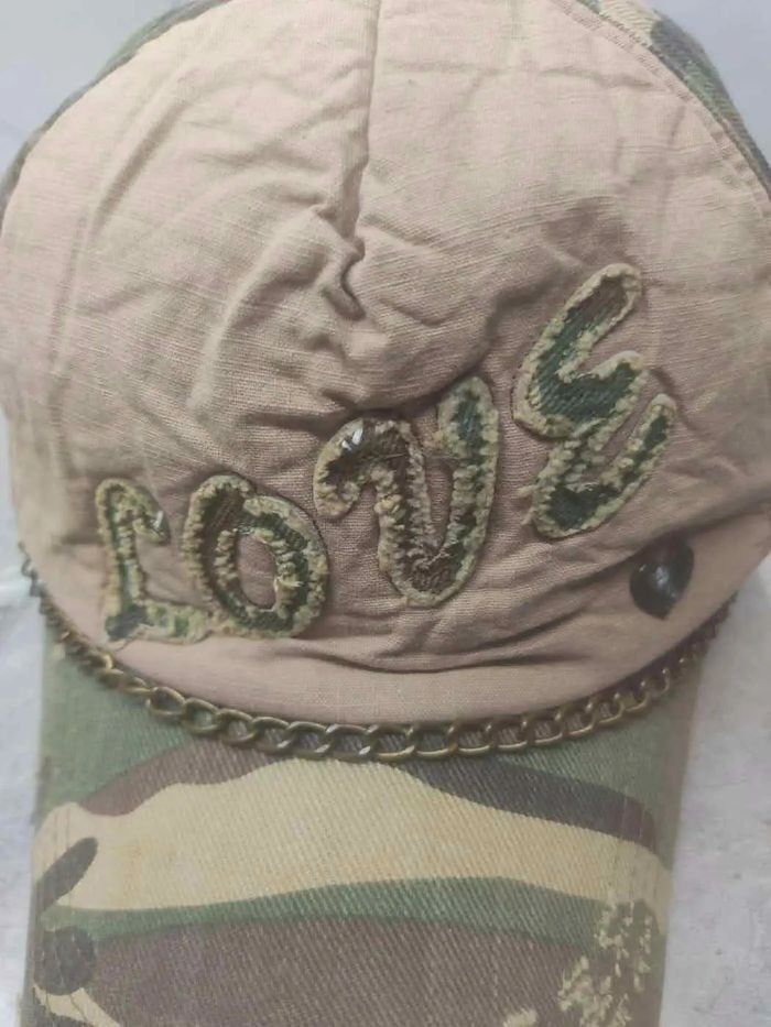 Japanese Brand Vintage Love Camo Distressed Style Cap Hat Size ONE SIZE - 3 Thumbnail