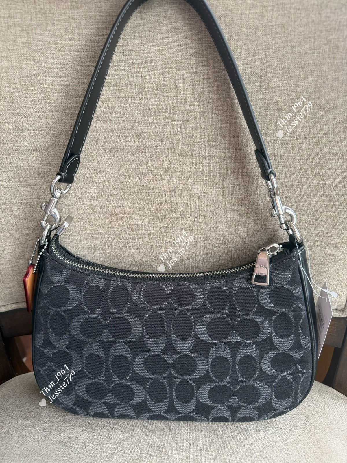 Coach NWT！COACH Teri 2-Way Shoulder Bag In Signature Denim（CDE43） Size ONE SIZE - 3 Thumbnail