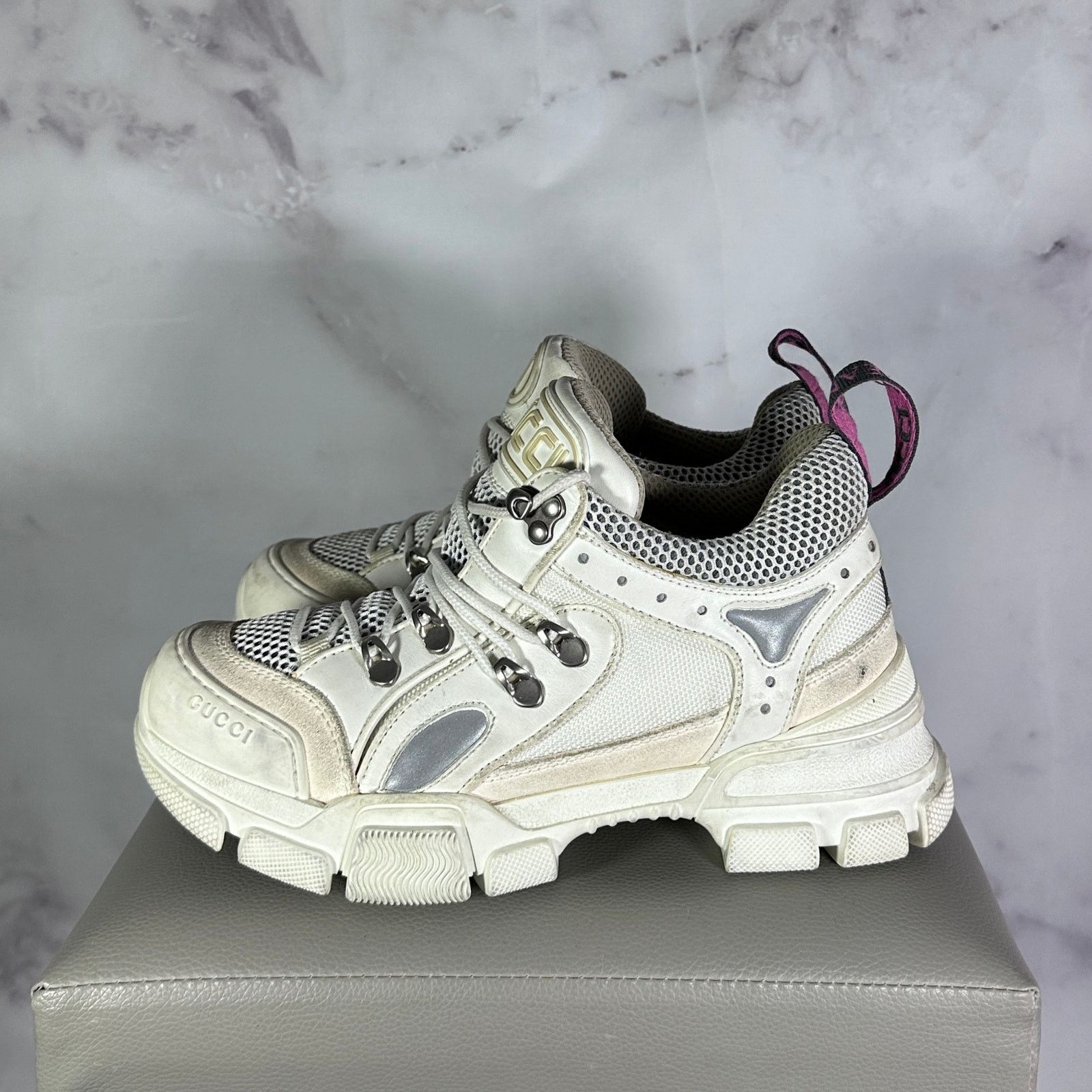 Gucci Flashtrek Low White Size US 7 / IT 37 - 3 Thumbnail