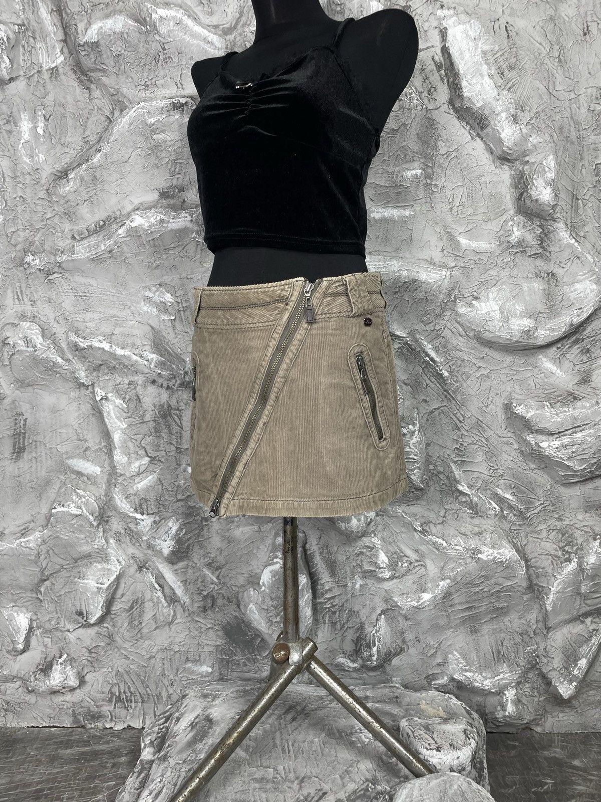 Hysteric Glamour × If Six Was Nine × Japanese Brand 2000s Y2K Asymmetrical Zip Mini Skirt Junya Watanabe Style Size 27" / US 4 / IT 40 - 4 Thumbnail
