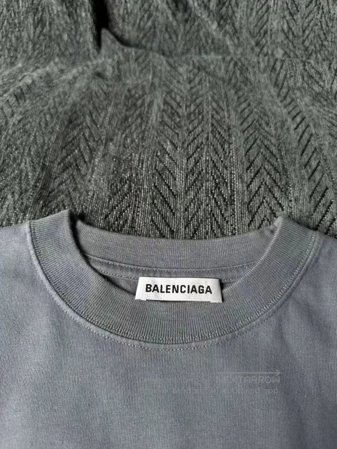 Balenciaga balenciaga gray blue short sleeve portrait tee. Size US S / EU 44-46 / 1 - 3 Thumbnail