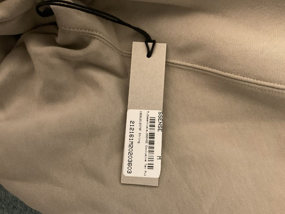 Fear of God Fear of God Essentials Hoodie FW21 String/Tan - Size M Size US M / EU 48-50 / 2 - 5 Thumbnail