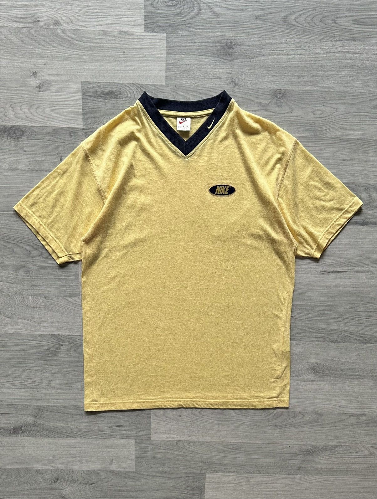 Nike Vintage yellow T-shirt Nike swoosh logo made in UK Size US XL / EU 56 / 4 - 1 Thumbnail