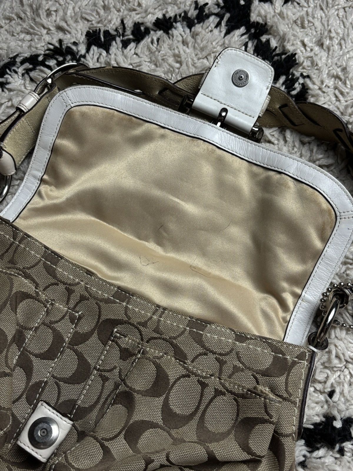 Coach Coach Jacquard Leather Signature Soho Y2K Hand Bag Vintage Size ONE SIZE - 7 Thumbnail