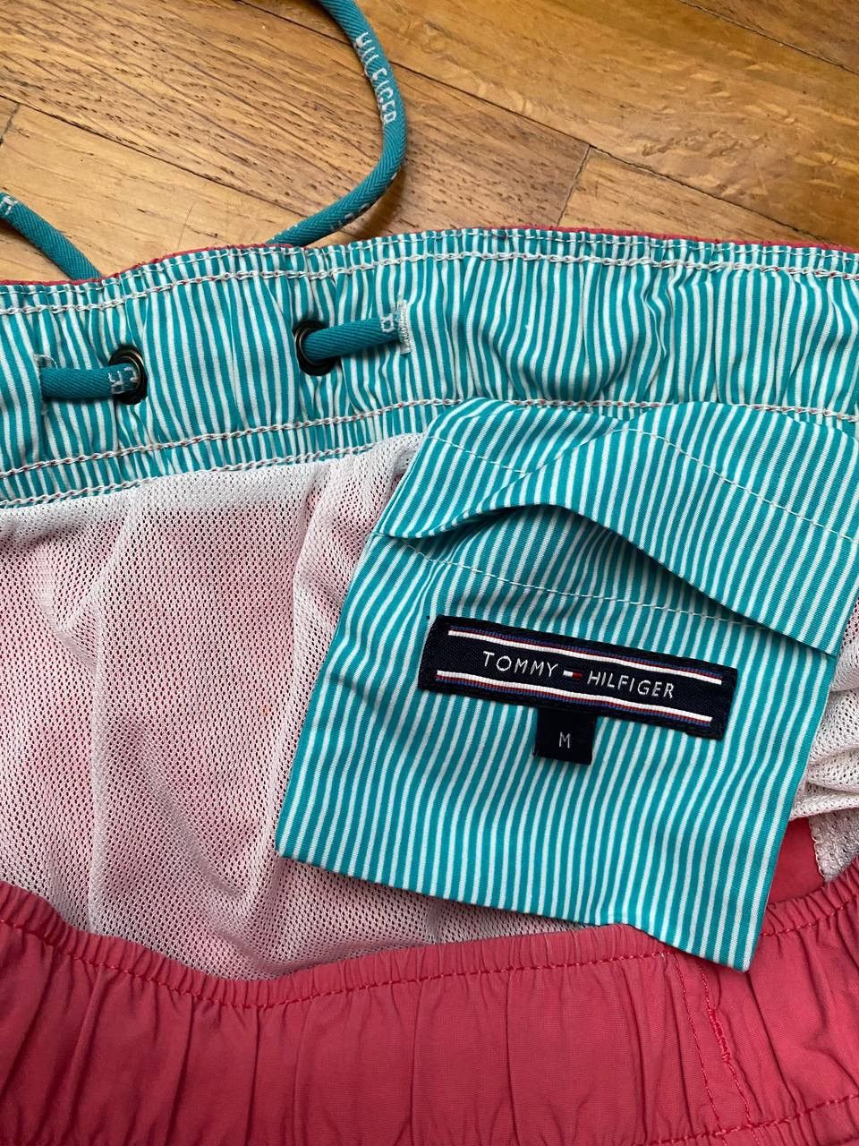 Tommy Hilfiger Tommy Hilfiger y2k swimming trunks shorts Size US 34 / EU 50 - 4 Thumbnail