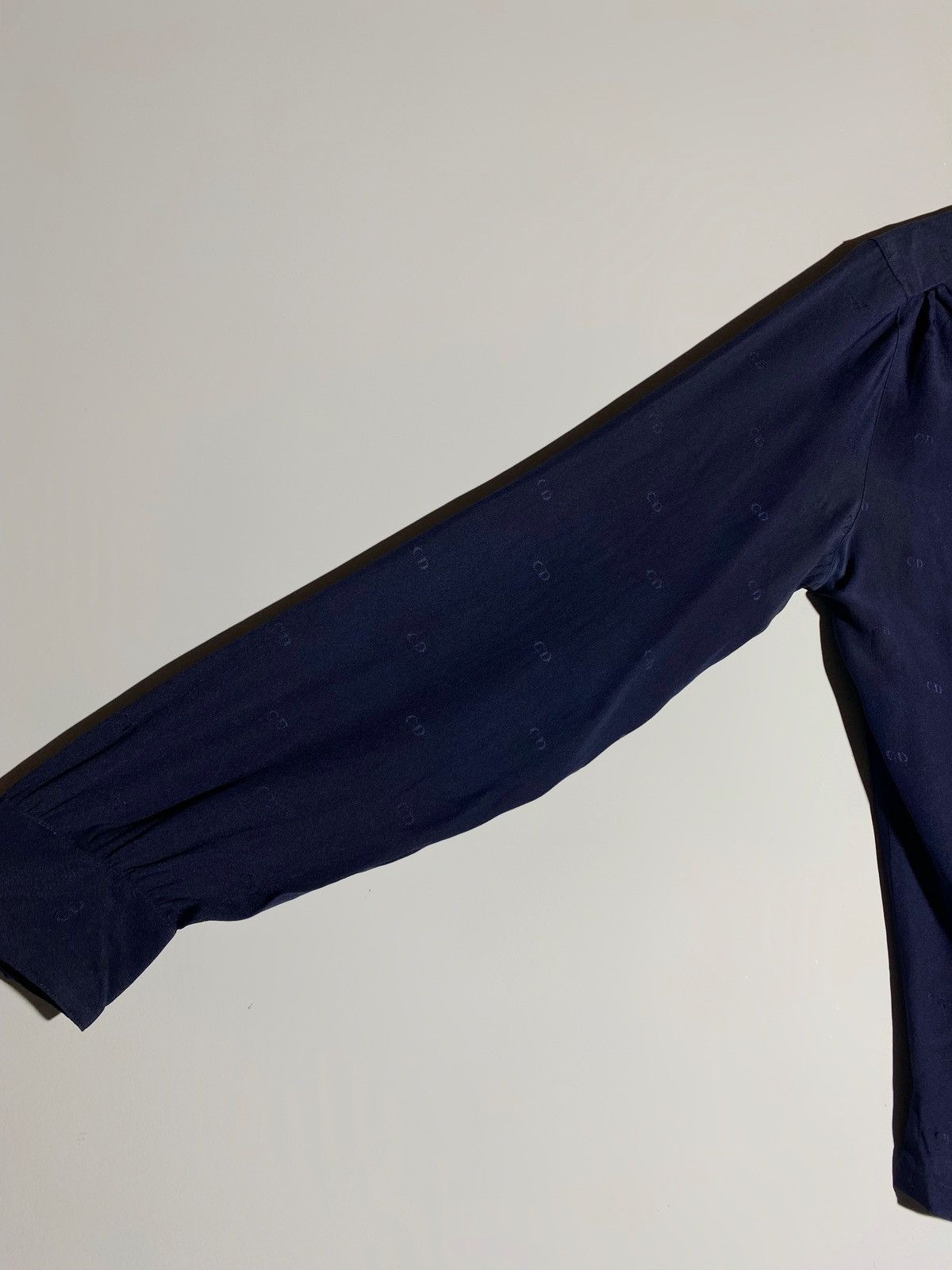 Christian Dior Monsieur Vintage 90s Christian Dior CD Monogram Silk Shirt Navy Blue Size US S / EU 44-46 / 1 - 7 Thumbnail