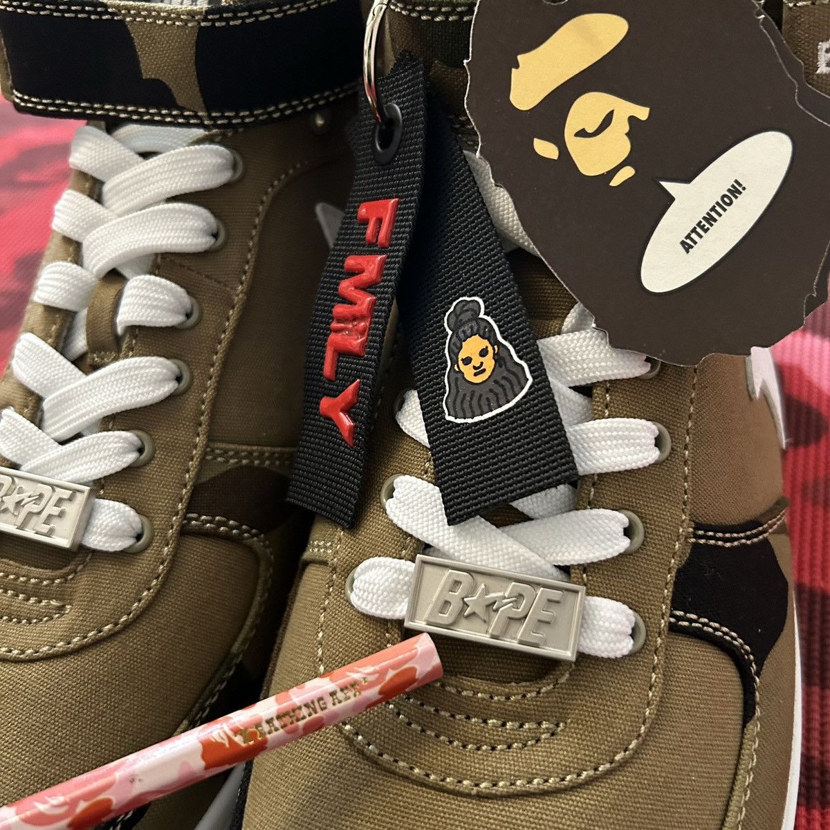 Bape BAPE x Jessie Reyez Mid BAPESTA Shoes Size US 10 / EU 43 - 9 Thumbnail
