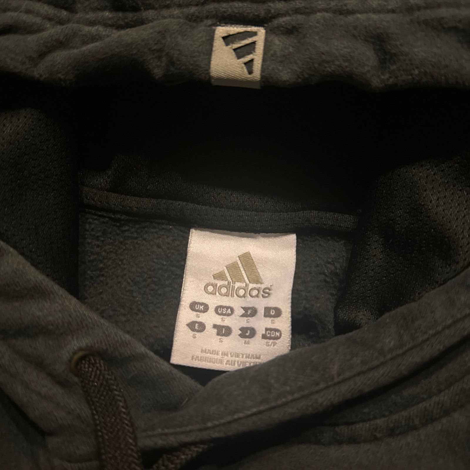 Adidas 2000s Adidas embroidered center logo pull over hoodie Size US S / EU 44-46 / 1 - 2 Thumbnail