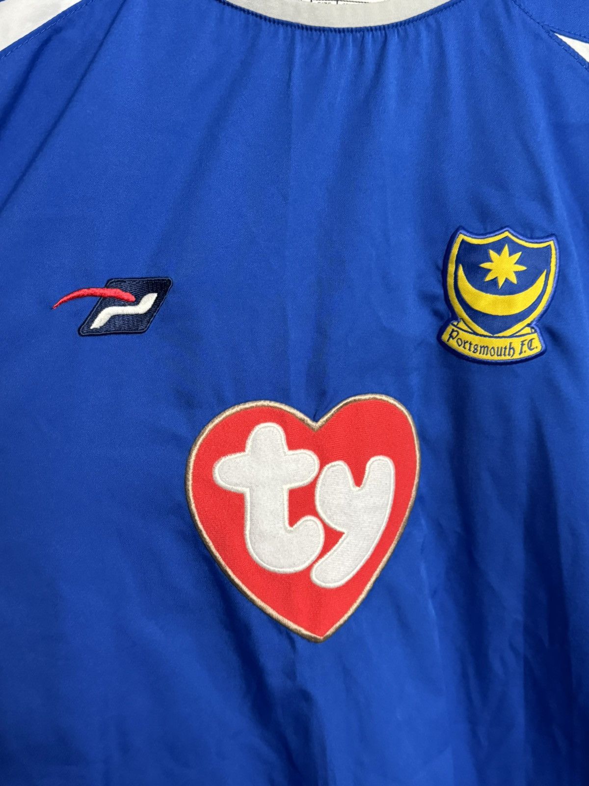 Other Portsmouth 03/05 Home Football Jersey Size US XL / EU 56 / 4 - 3 Thumbnail
