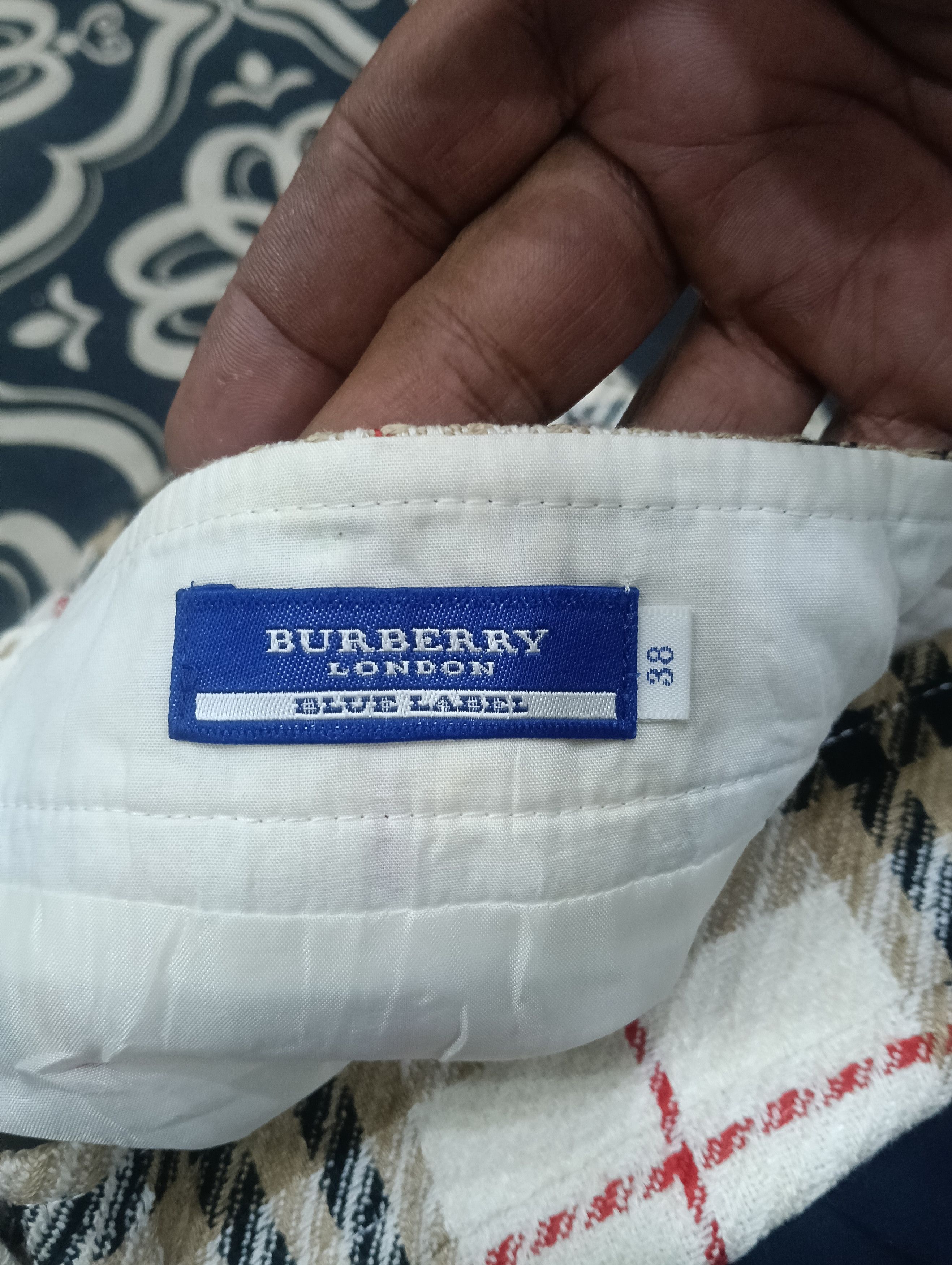 Burberry Vintage Burberry Nova Check Skirt Size 38" / US 16 / IT 52 - 4 Thumbnail