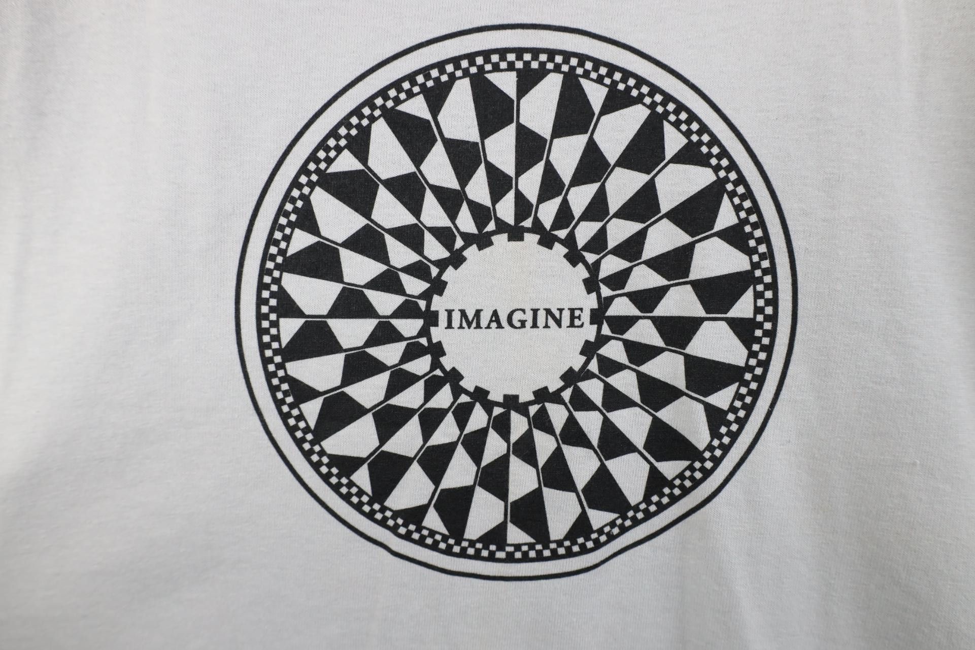 Vintage Deadstock Vintage International Garden of Peace T-Shirt Size US XXL / EU 58 / 5 - 4 Thumbnail