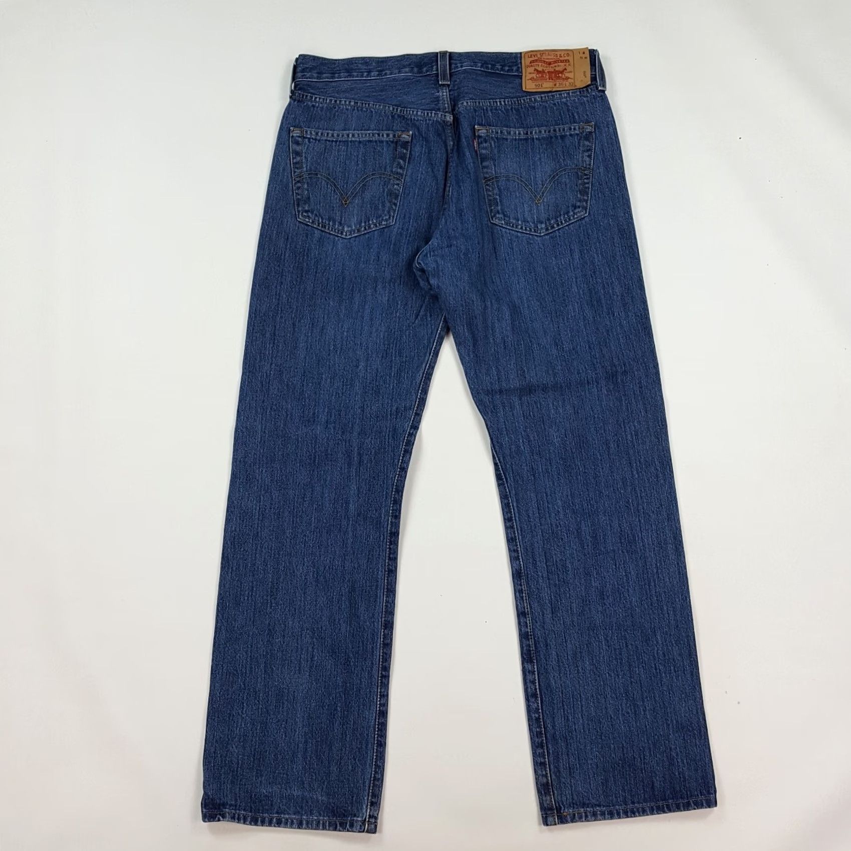 Levi's VINTAGE Levi's 501 Jeans Denim Blue 36x32 Straight Leg Regular Men USA Western 90s Cowboy Retro Grunge Work Ribbed Button Fly Pockets VTG Size US 36 / EU 52 - 5 Thumbnail