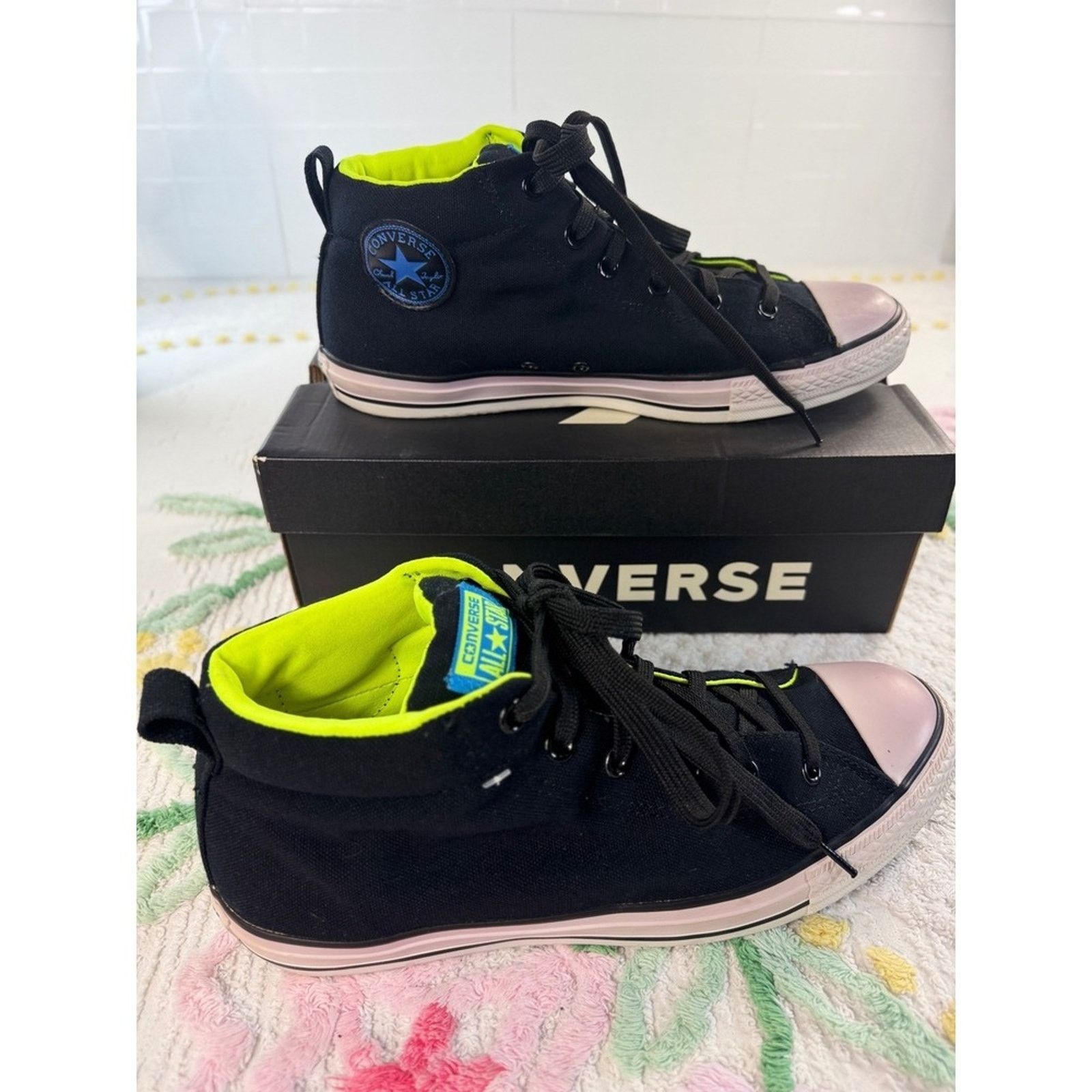 Converse Converse Chuck Taylor All Star Street Mid Black Neon MEN 11 Size US 11 / EU 44 - 1 Thumbnail
