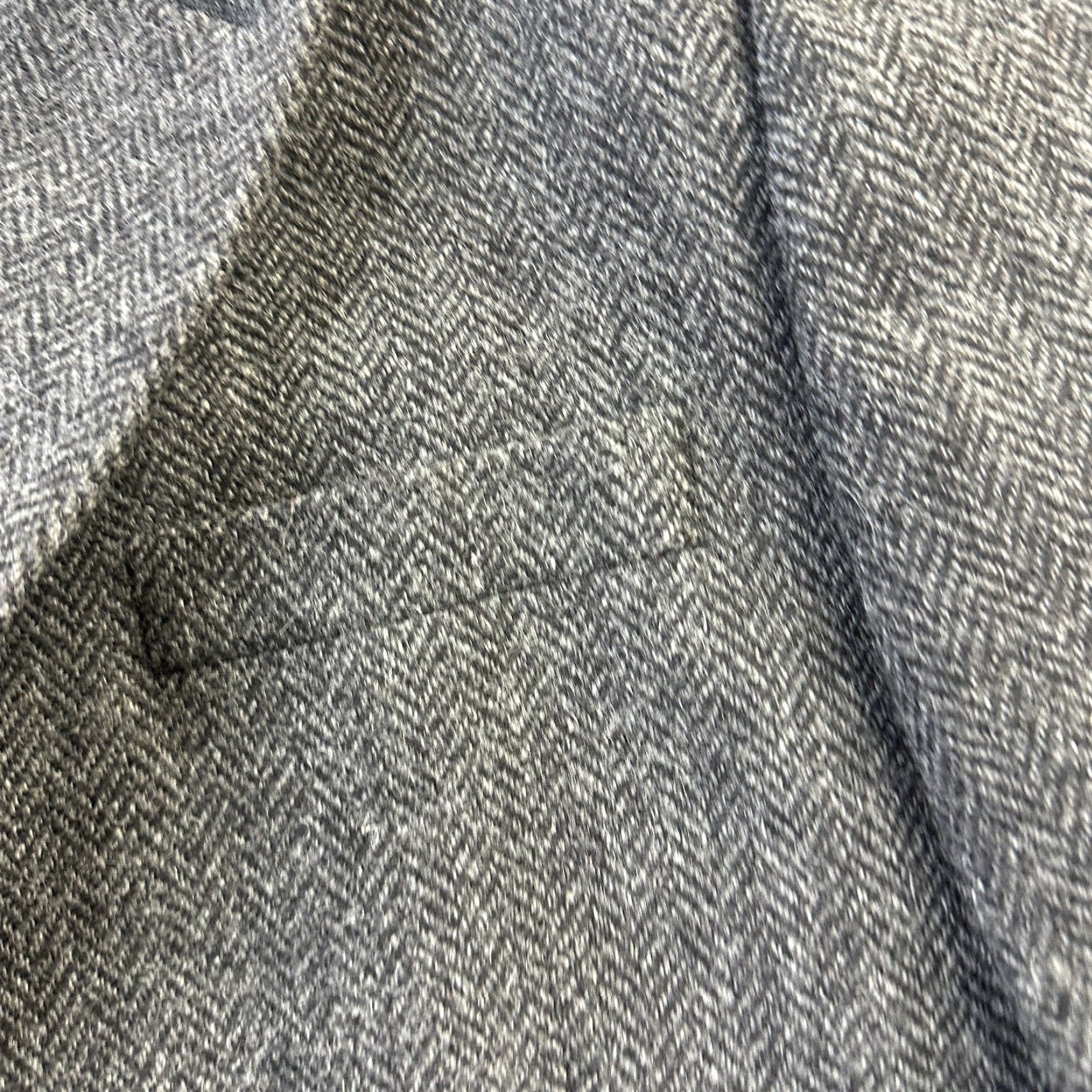 Ralph Lauren VINTAGE? No. Lauren Ralph Lauren Blazer Mens Large Gray Tweed Herringbone Notch Lapel 2 Button 4-Button Sleeve Regular Fit Size 42R - 6 Thumbnail