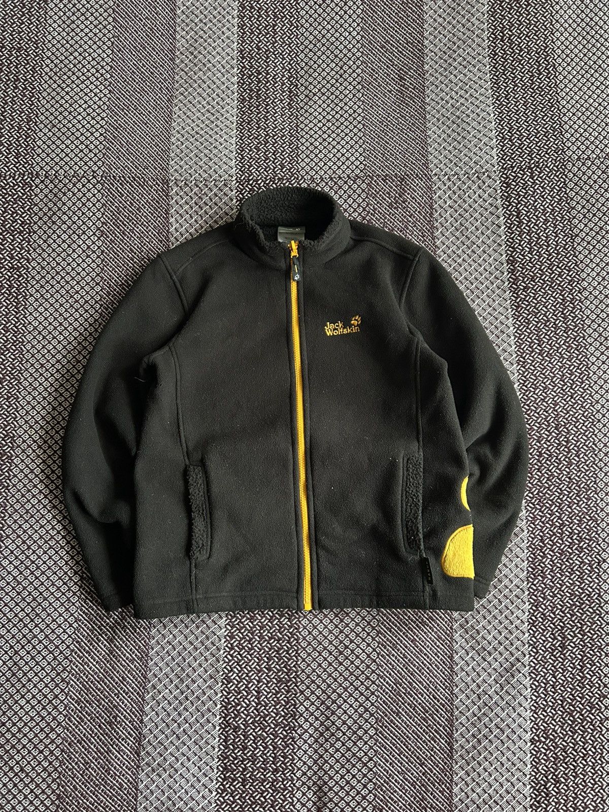 Jack Wolfskin Vintage Jack Wolfskin Fleece Jacket Big Logo Women Size XS/S Size S / US 4 / IT 40 - 1 Thumbnail
