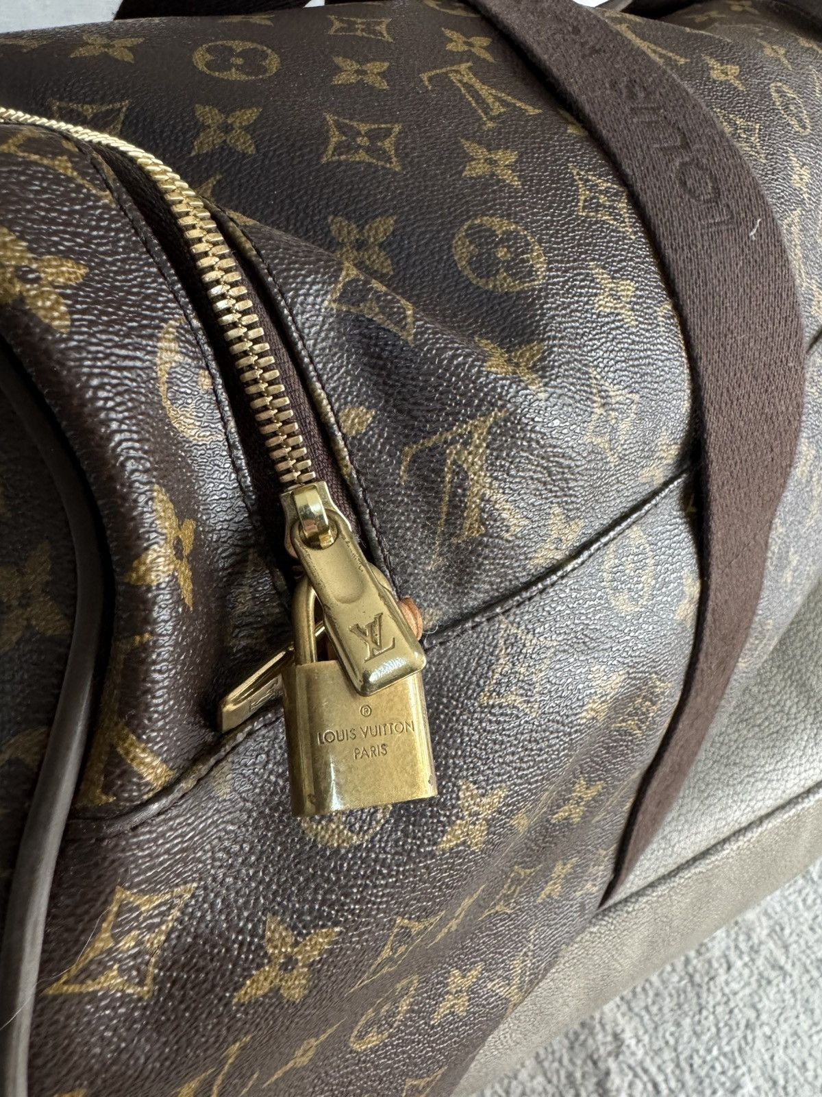 Louis Vuitton Louis Vuitton Horizon Soft 65 Monogram Canvas Duffle Bag Size ONE SIZE - 6 Thumbnail