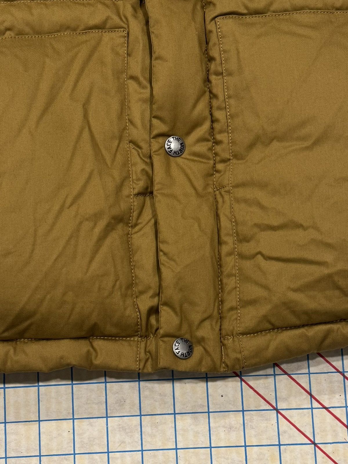 The North Face The North Face Goldish Brown Puffer Vest Mens Size Medium Size US M / EU 48-50 / 2 - 4 Thumbnail