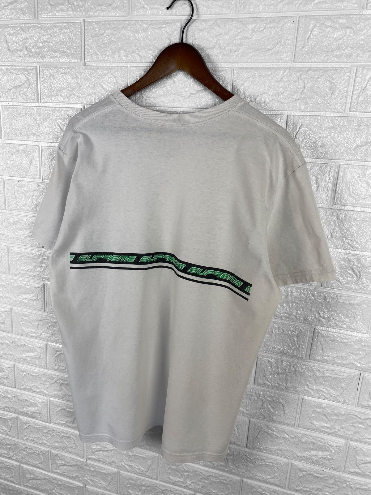 Supreme Supreme hardgoods big logo t shirt Size US M / EU 48-50 / 2 - 9 Thumbnail