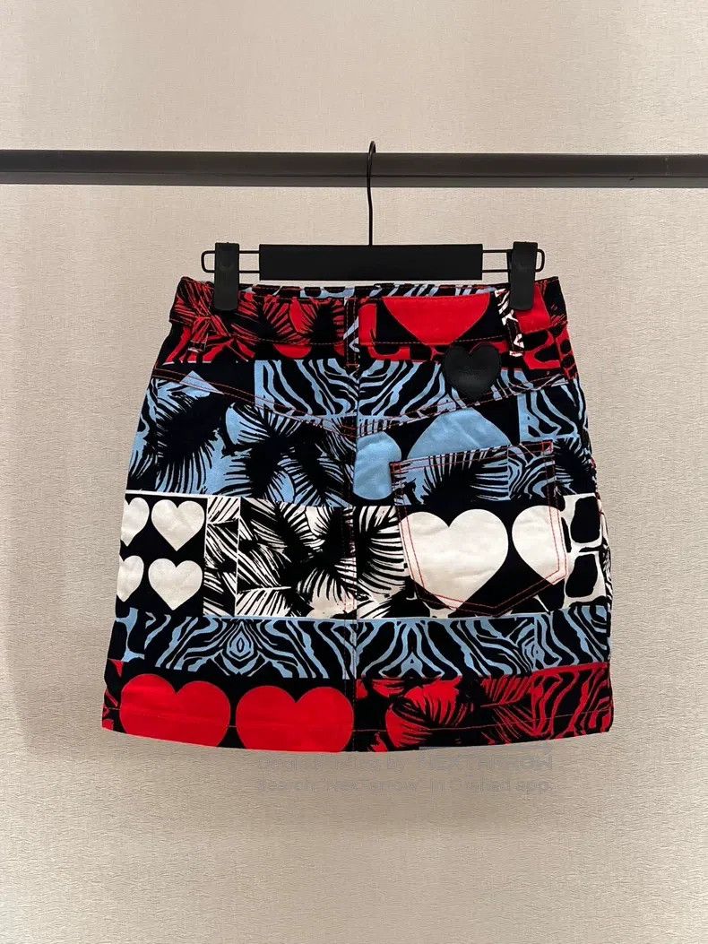 Hermes Hermes Spring/Summer love heart half-skirt Size 42" / US 20 - 2 Thumbnail