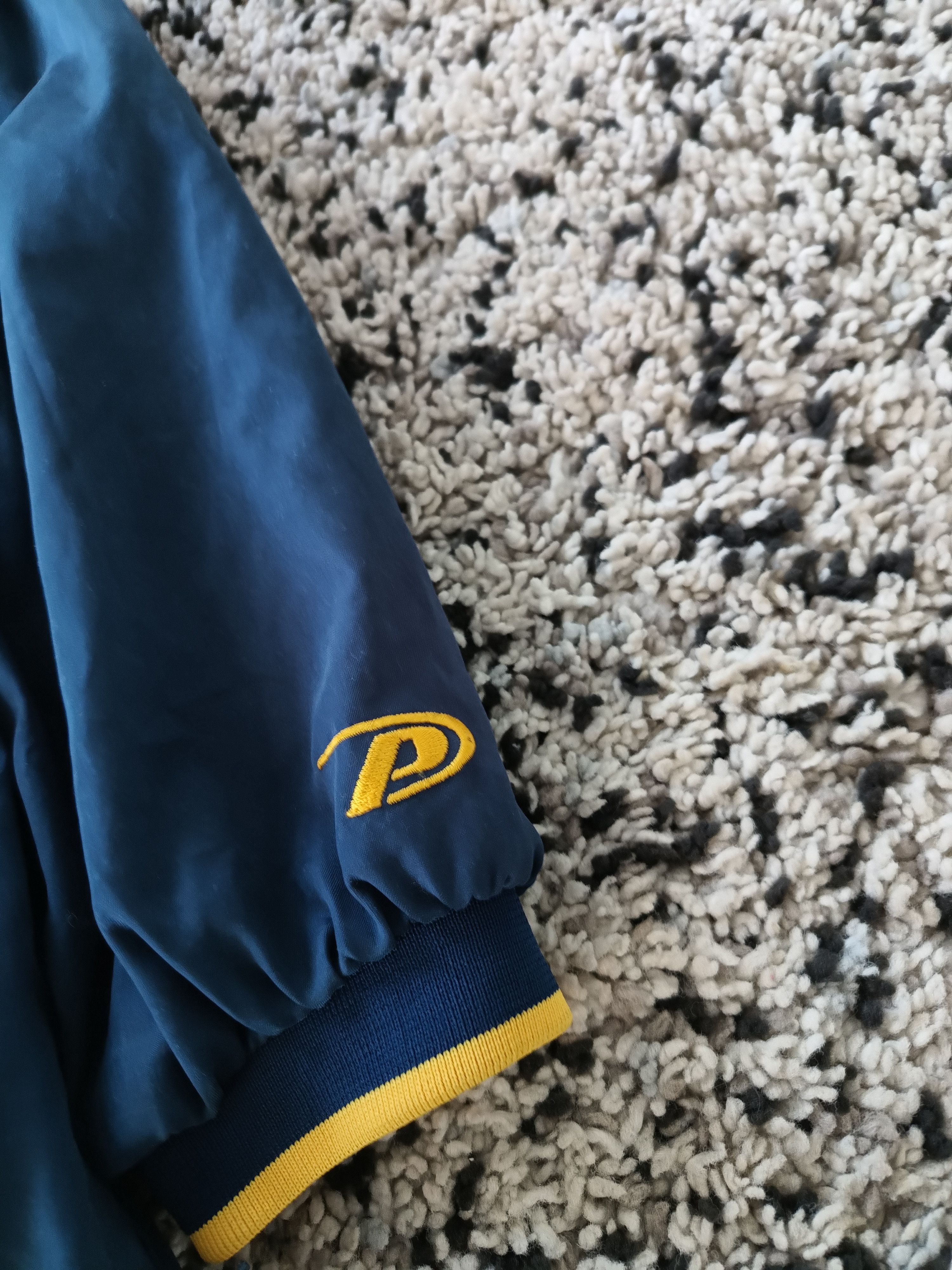 Pro Player × Vintage Vintage Nashville Predators Hockey Nylon Sweatshirt size L Size US L / EU 52-54 / 3 - 3 Thumbnail