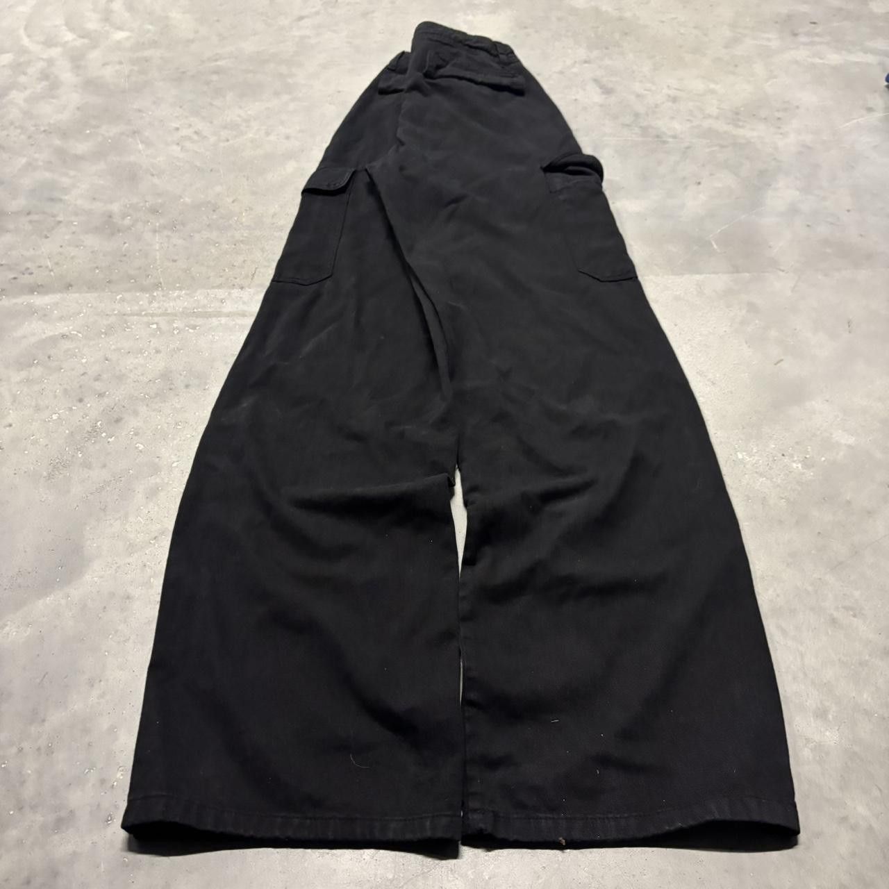 Japanese Brand × Vintage Crazy Vintage Y2K/2000s Black Streetwear Cargo Pants! Size US 26 / EU 42 - 4 Thumbnail