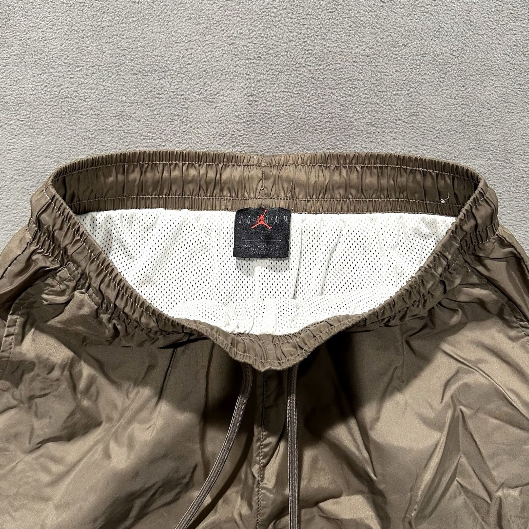 Nike Nike Jordan Essential Woven Shorts Mens Small Brown White GymDV7660-274 GUC Size US 29 - 4 Thumbnail