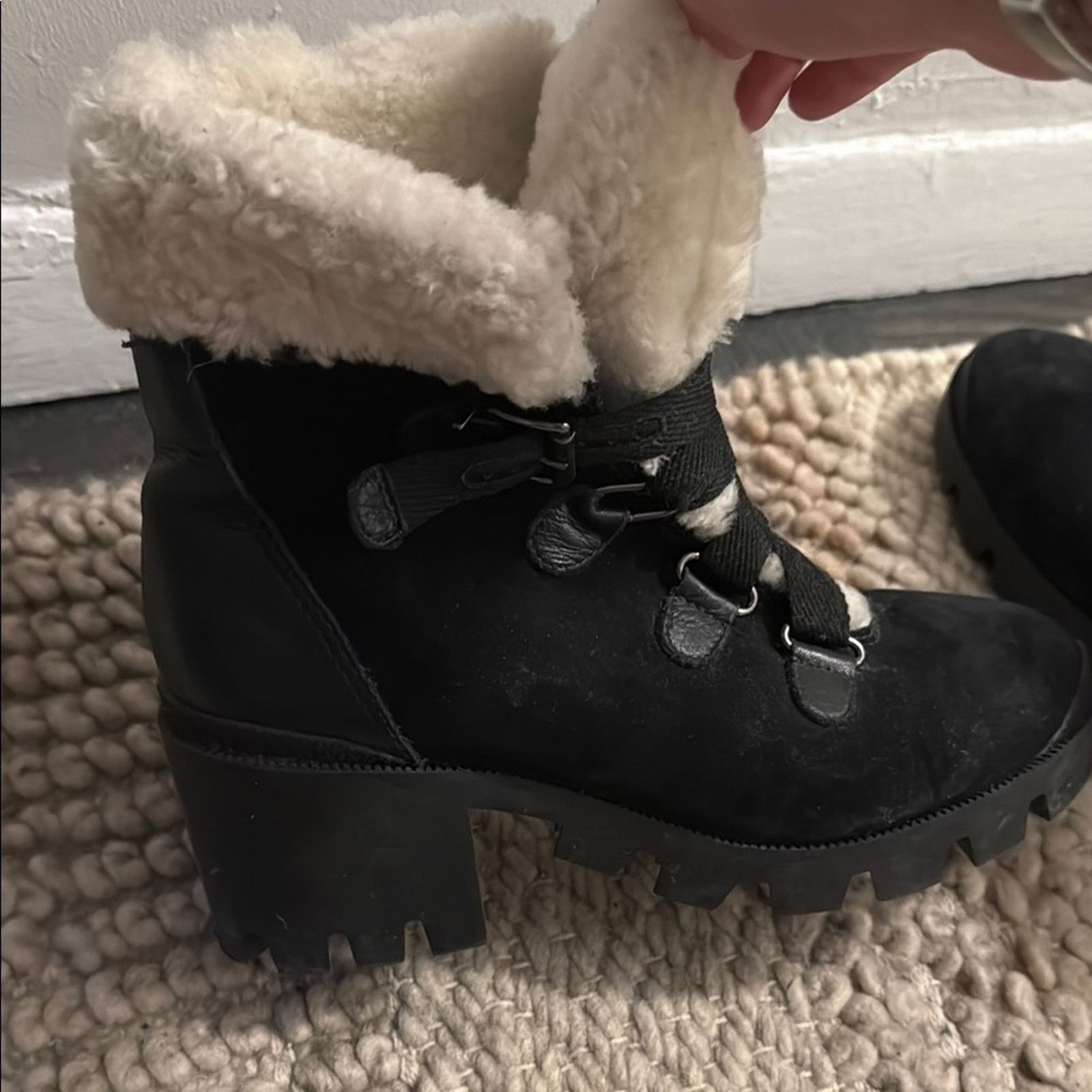 SCHUTZ NWT Schutz Women's Black and Cream Winter Boots Size 9 Size US 9 / IT 39 - 6 Thumbnail